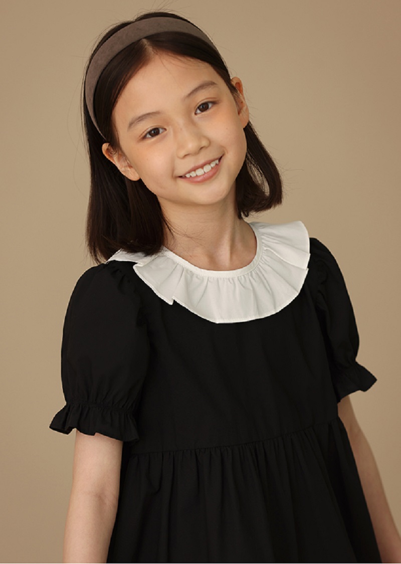 純棉泡泡袖撞色花邊領小黑裙休閒連身裙洋裝