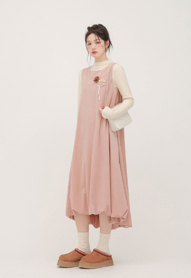法式設計感絲絨洋裝女秋冬氛圍感粉色花苞裙背心裙