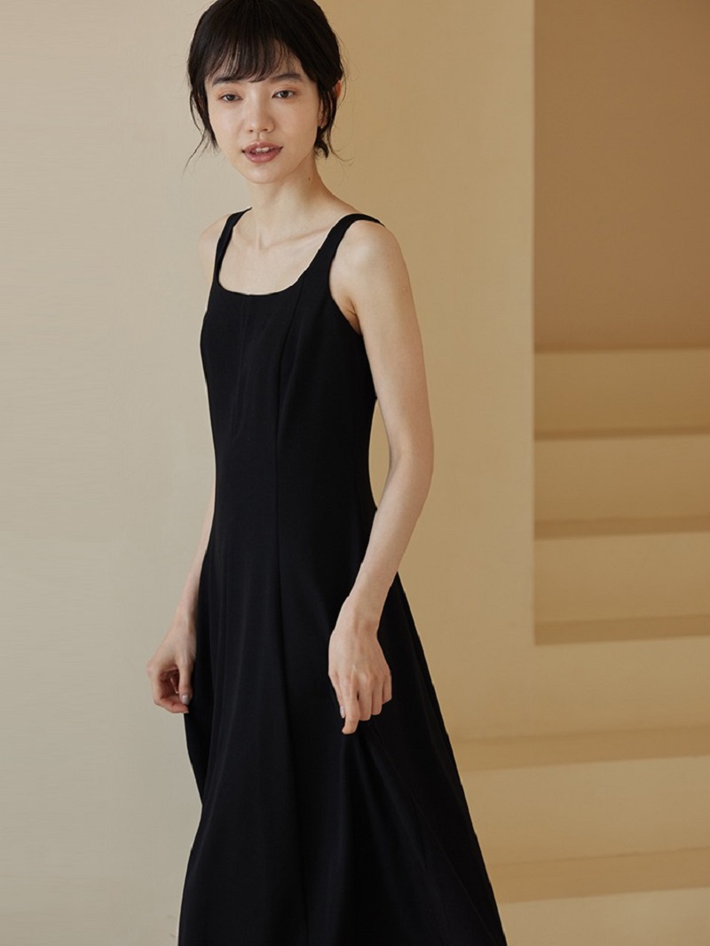 羅馬舞曲氣質赫本風小黑裙收腰大裙擺顯瘦背帶連身裙洋裝