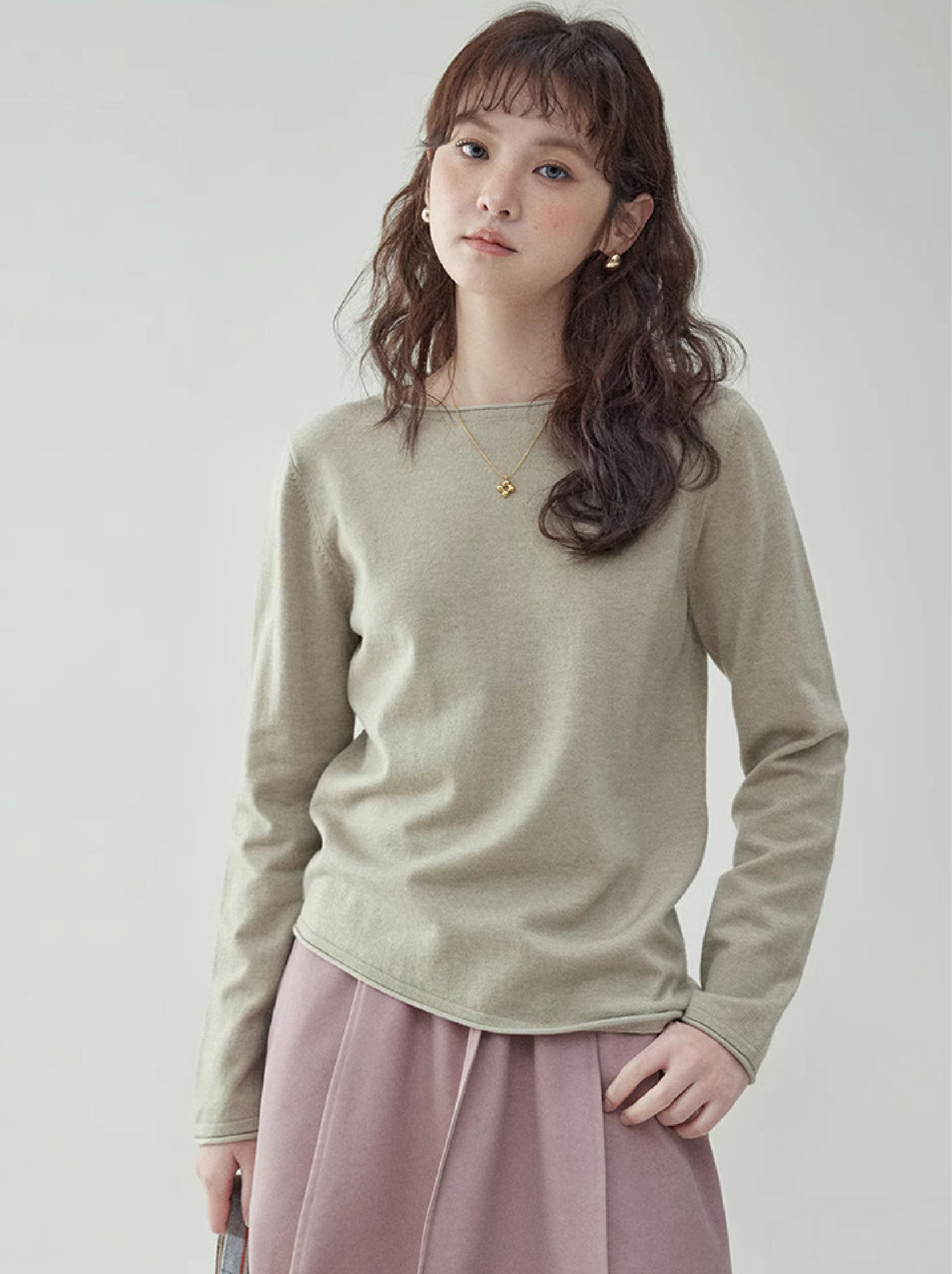 純色捲邊圓領長袖針織衫女春季新款簡約寬鬆上衣