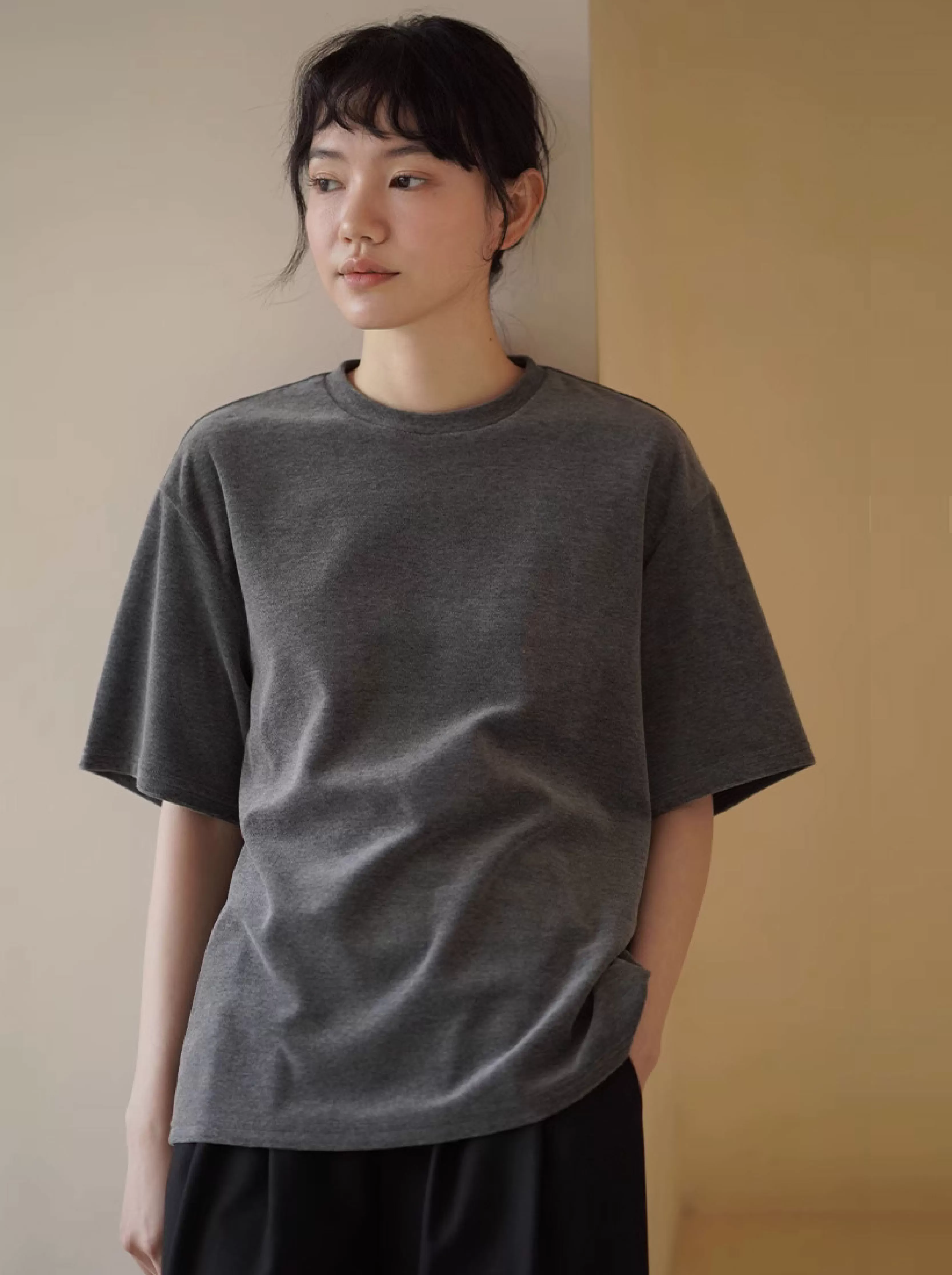 自在自由T卹寬鬆0束縛柔軟絨感休閒簡約短袖圓領上衣女