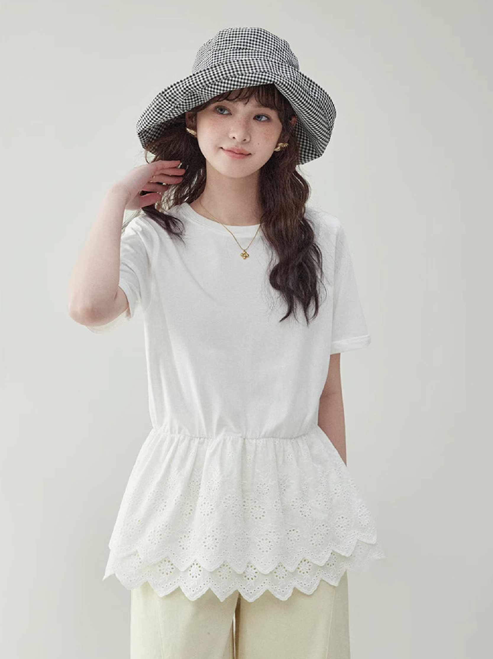 設計感蕾絲拼接白色t卹女夏季新款小眾短袖上衣