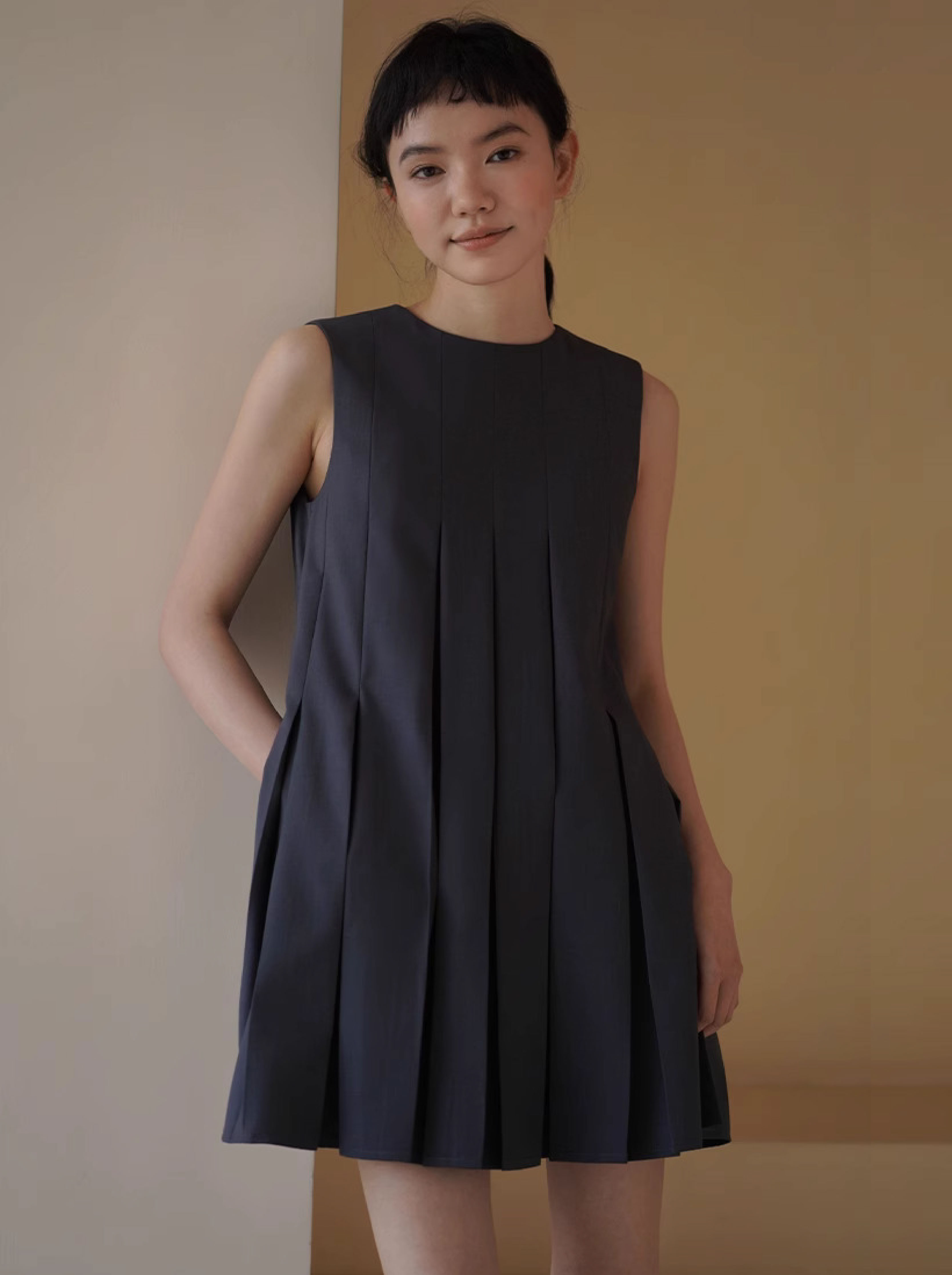 貴族學院濾鏡洋裝重磅工字褶A字顯瘦圓領無袖背心裙女