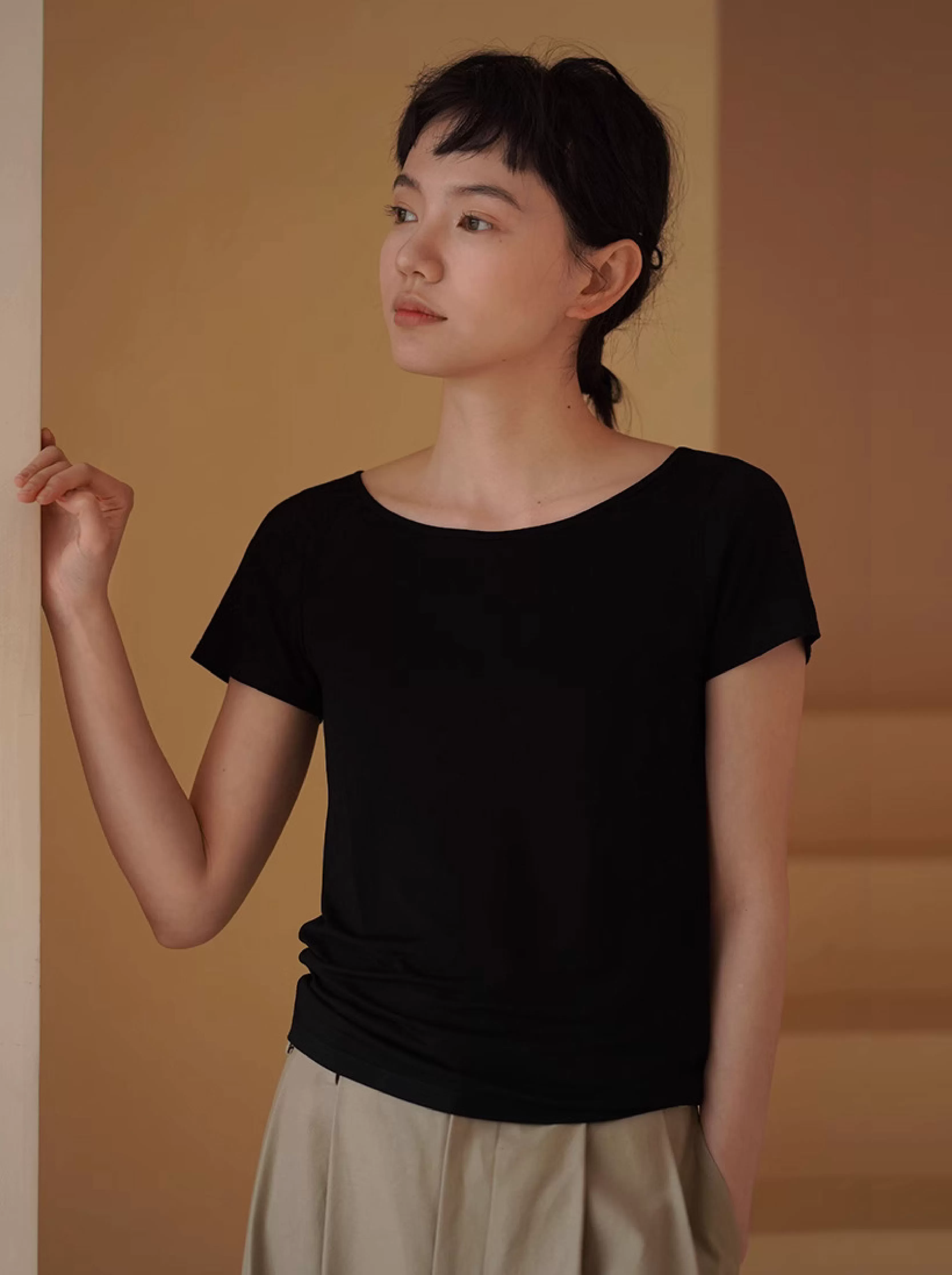 簡約輕鬆顯瘦鎖骨T軟糯百搭基本款氣質短袖大圓領上衣女