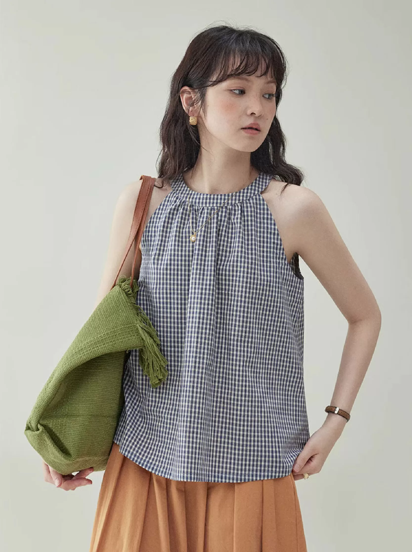 藍格子掛脖露肩純棉襯衫女夏新娃娃衫背心上衣