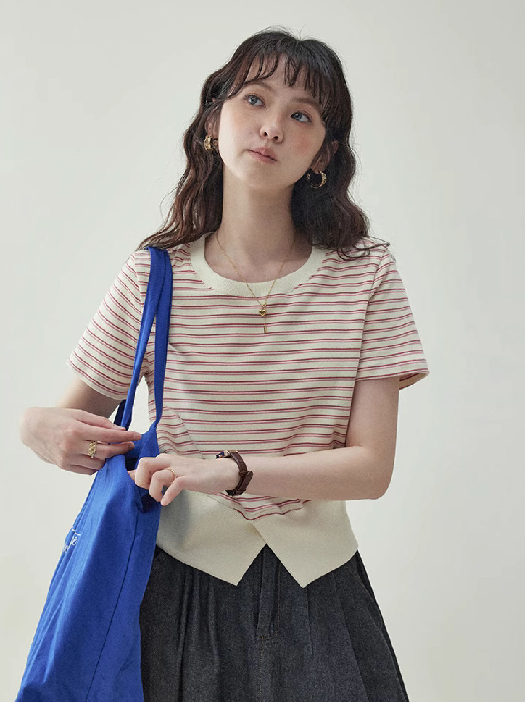 甜美紅條紋收腰短T恤女夏季新款開叉短袖上衣