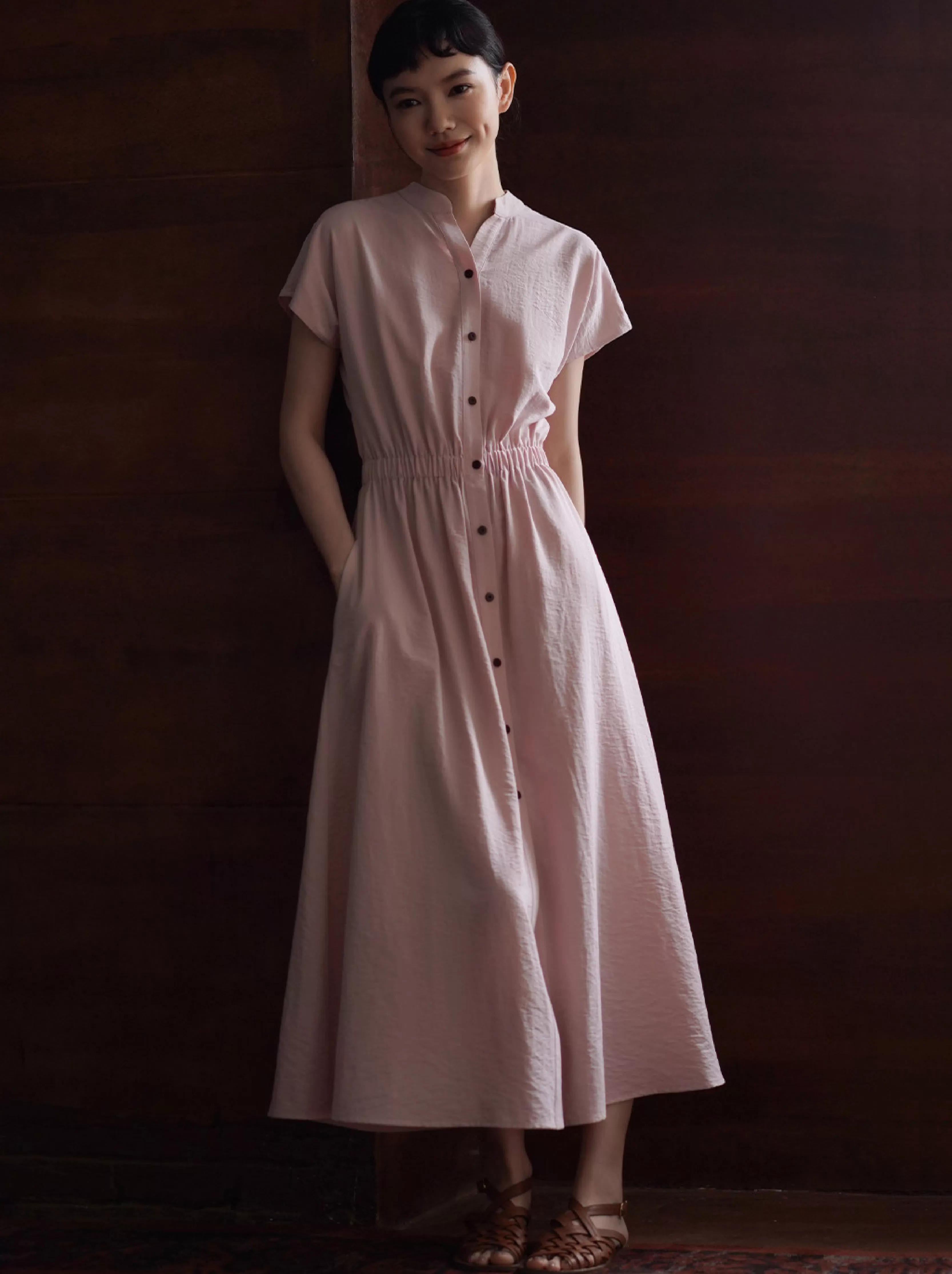 冰透粉晶洋裝寬鬆收腰短袖長撞色釦子立領襯衫裙子