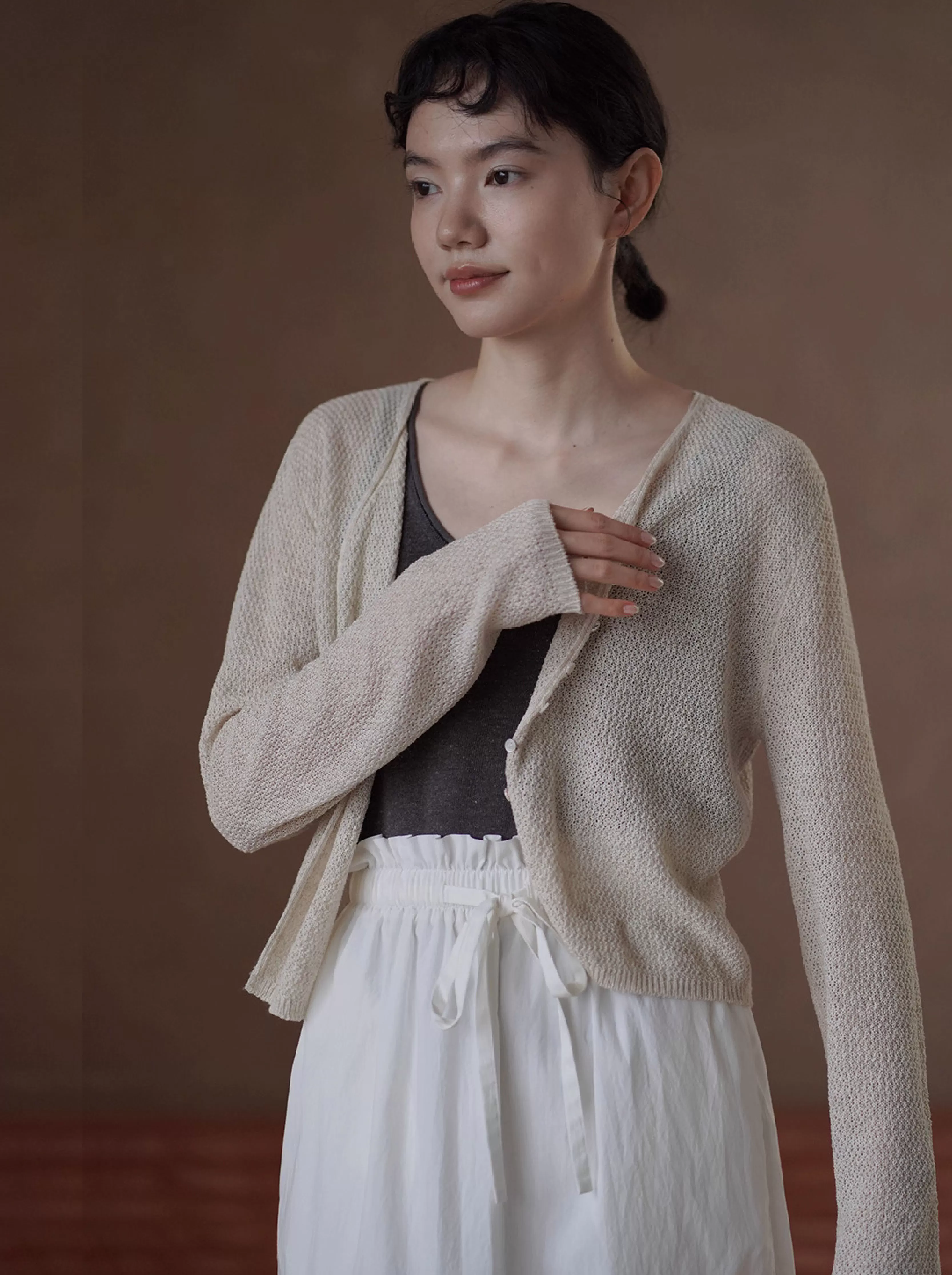 高支萊賽爾亞麻混紡柔軟紗線鏤空肌理針法寬鬆顯瘦開襟衫