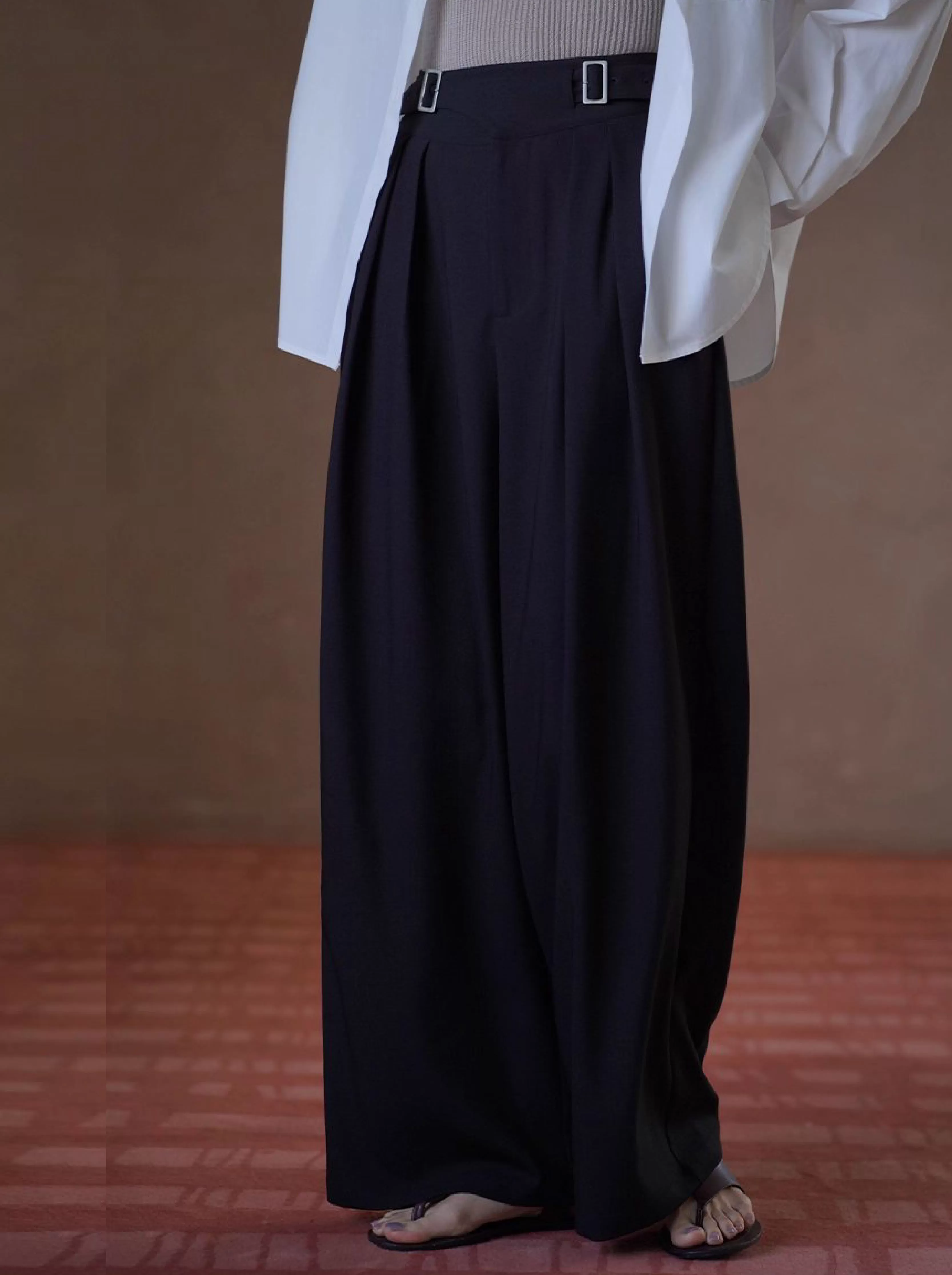 利落職場顯瘦高腰不對稱日字袢設計寬鬆顯瘦長褲女