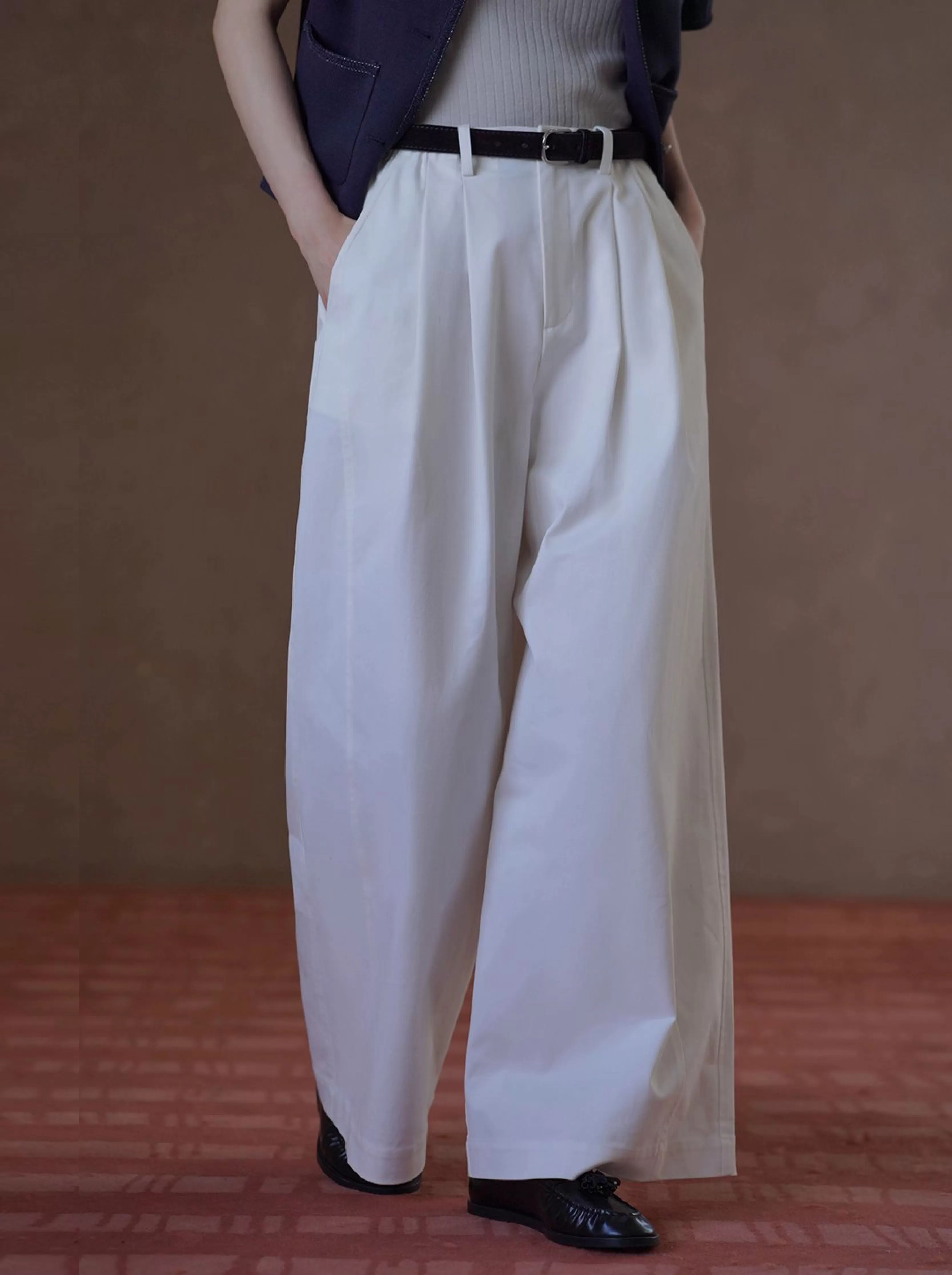 跨季節實用基礎單品分割顯瘦俐落寬鬆版型高腰寬長褲