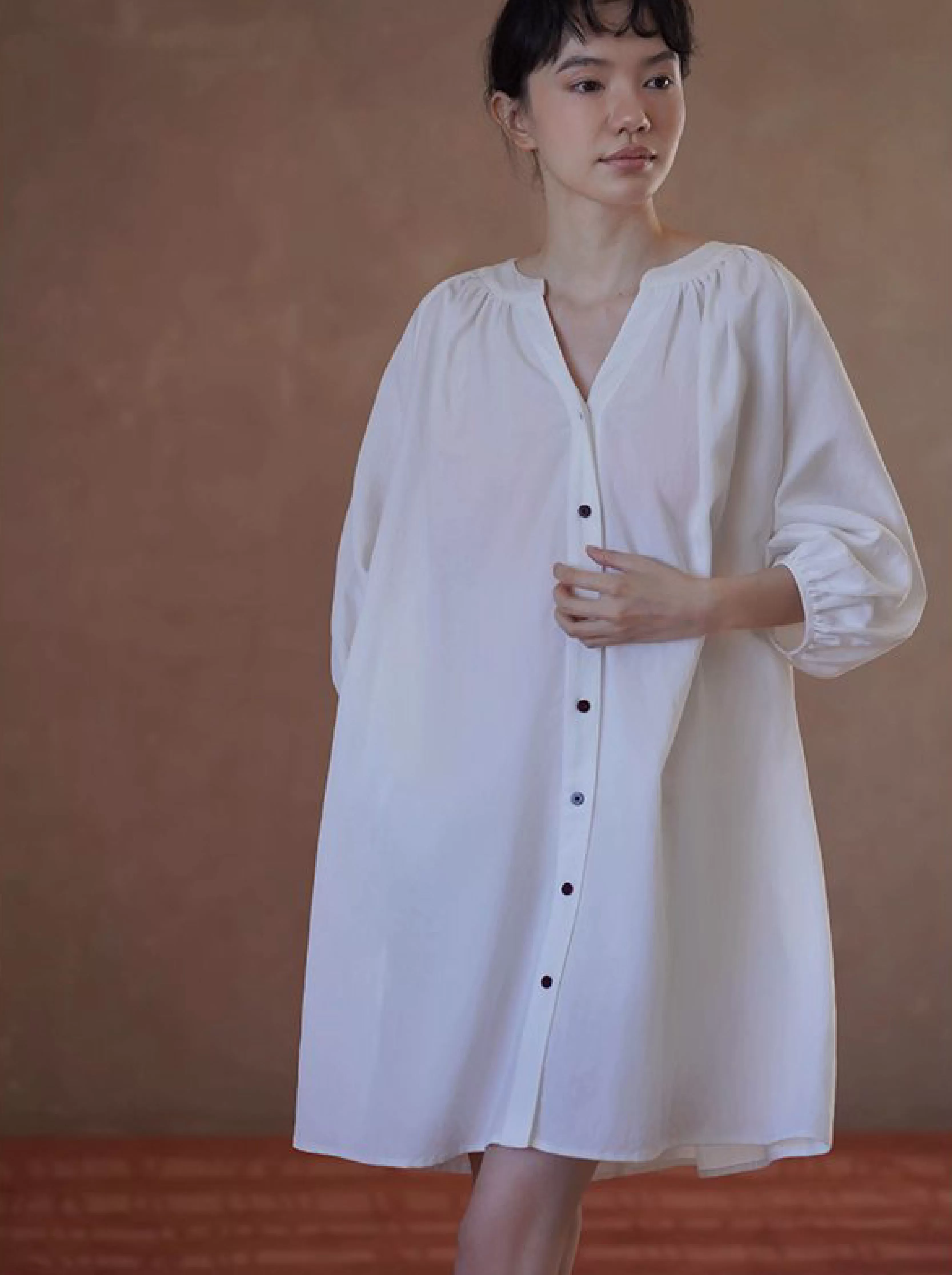 清晨白玉蘭洋裝寬鬆A字顯瘦捏褶圓V領氣質七分袖裙子