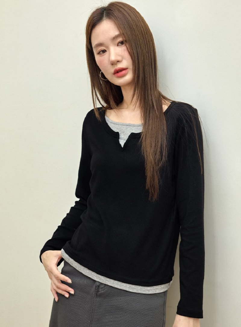 黑色正肩長袖t桖女秋季假兩件上衣