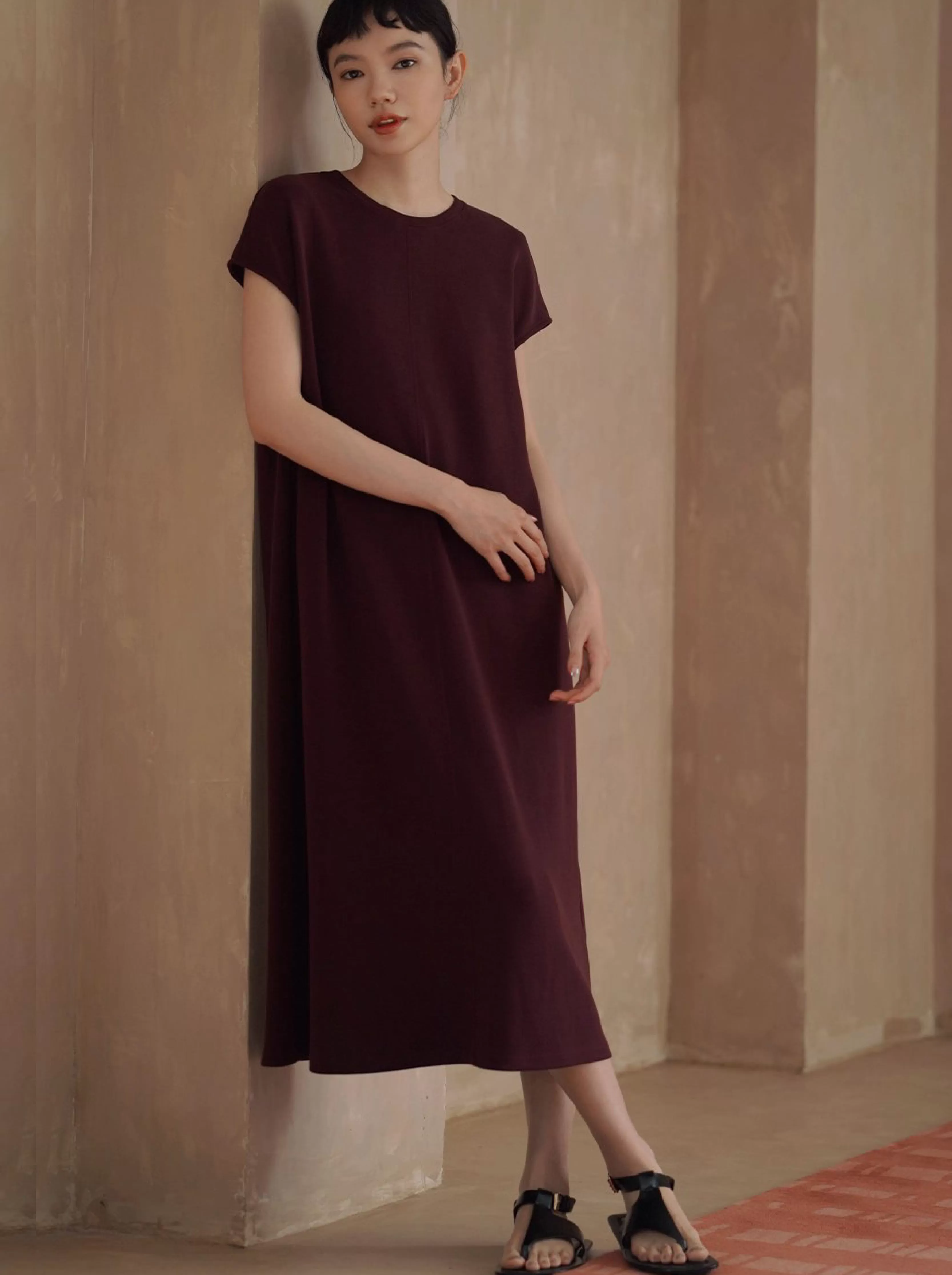 桑葚莊園超正顯白軟糯空氣感圓領直筒顯瘦寬鬆長洋裝