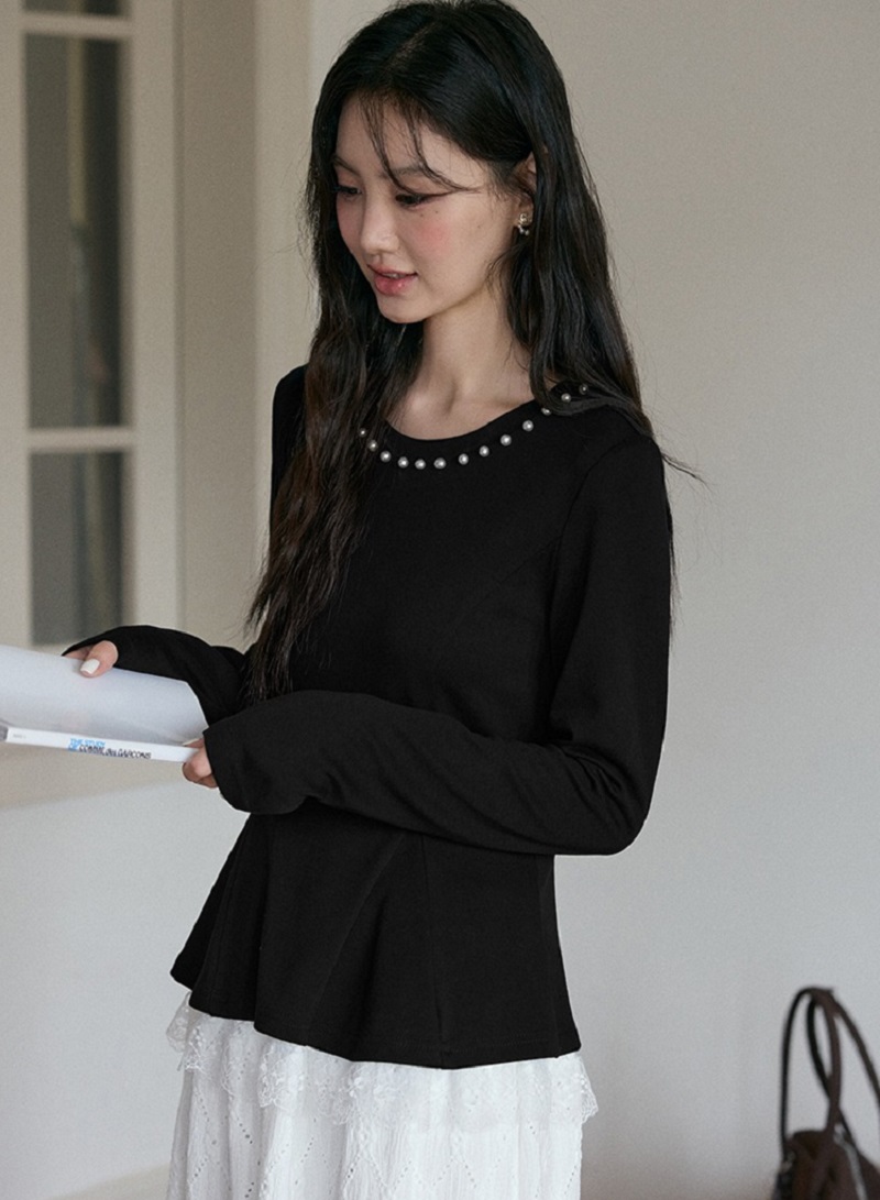 大尺碼黑色長袖T桖女秋季內搭釘珠打底衫