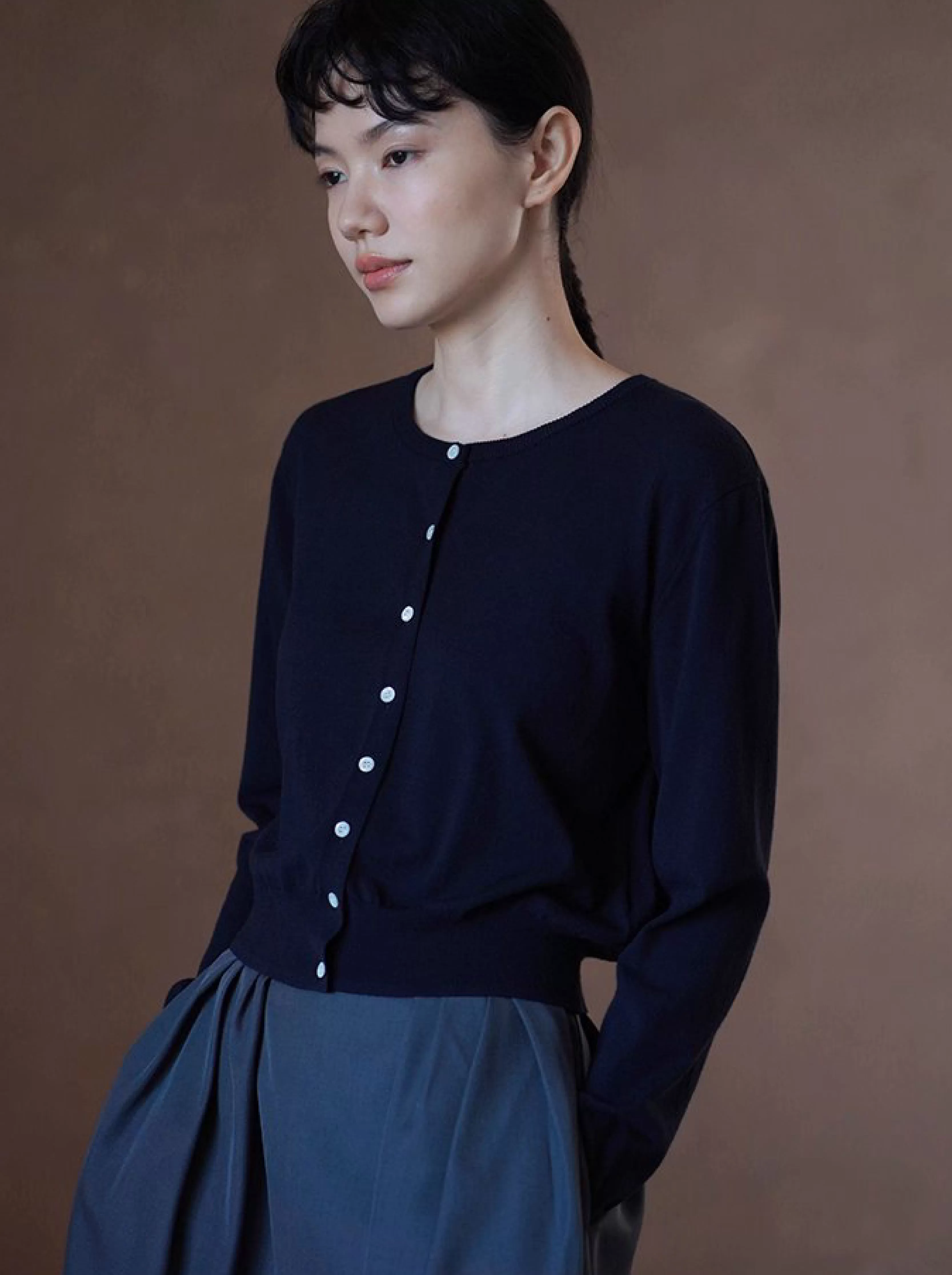 剛需基本款合身顯瘦通勤長袖軟糯針織撞色紐扣圓領外套