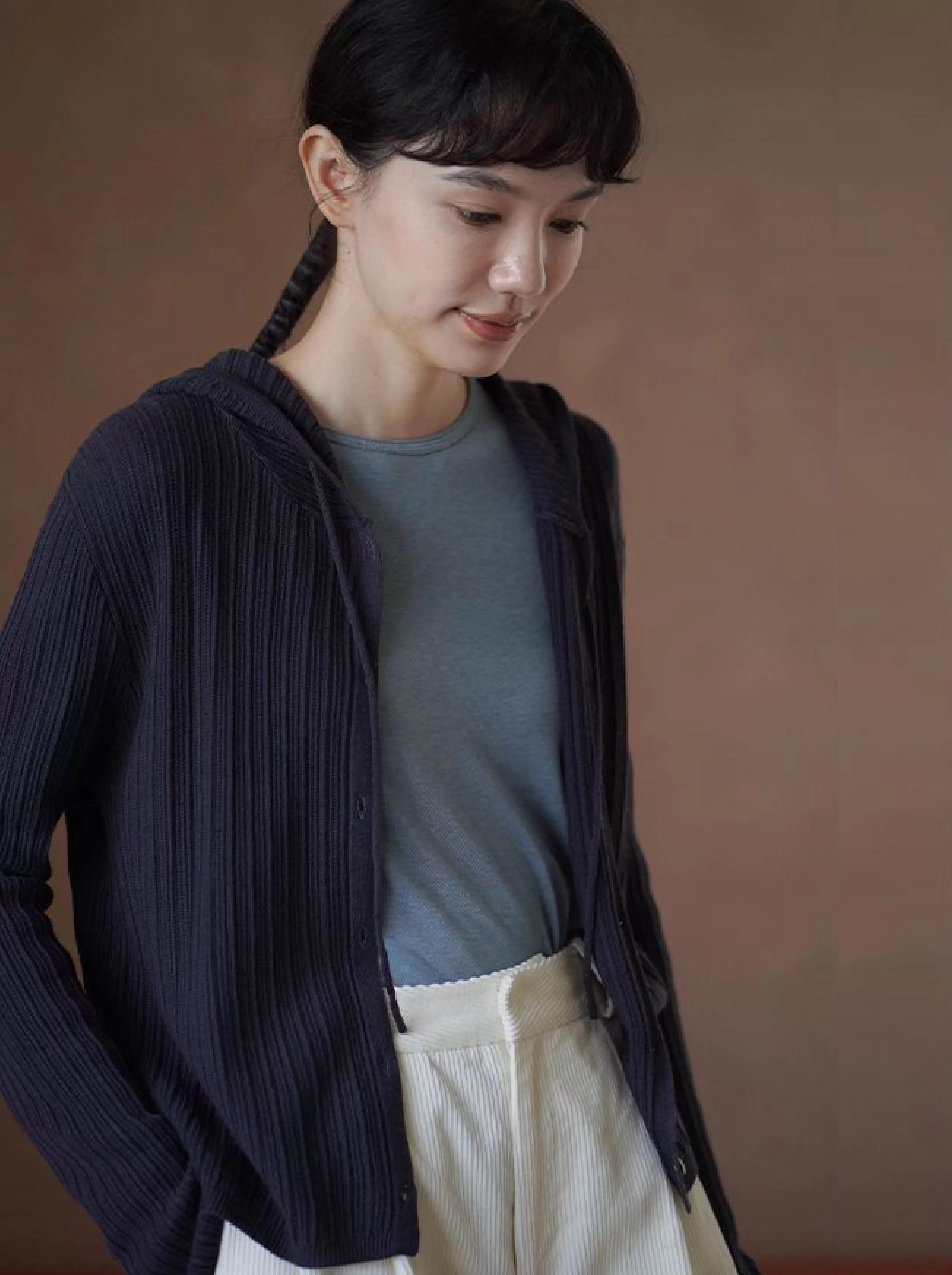 48支超細美利奴羊毛混紡顯瘦坑條織法寬鬆連帽針織開襟衫