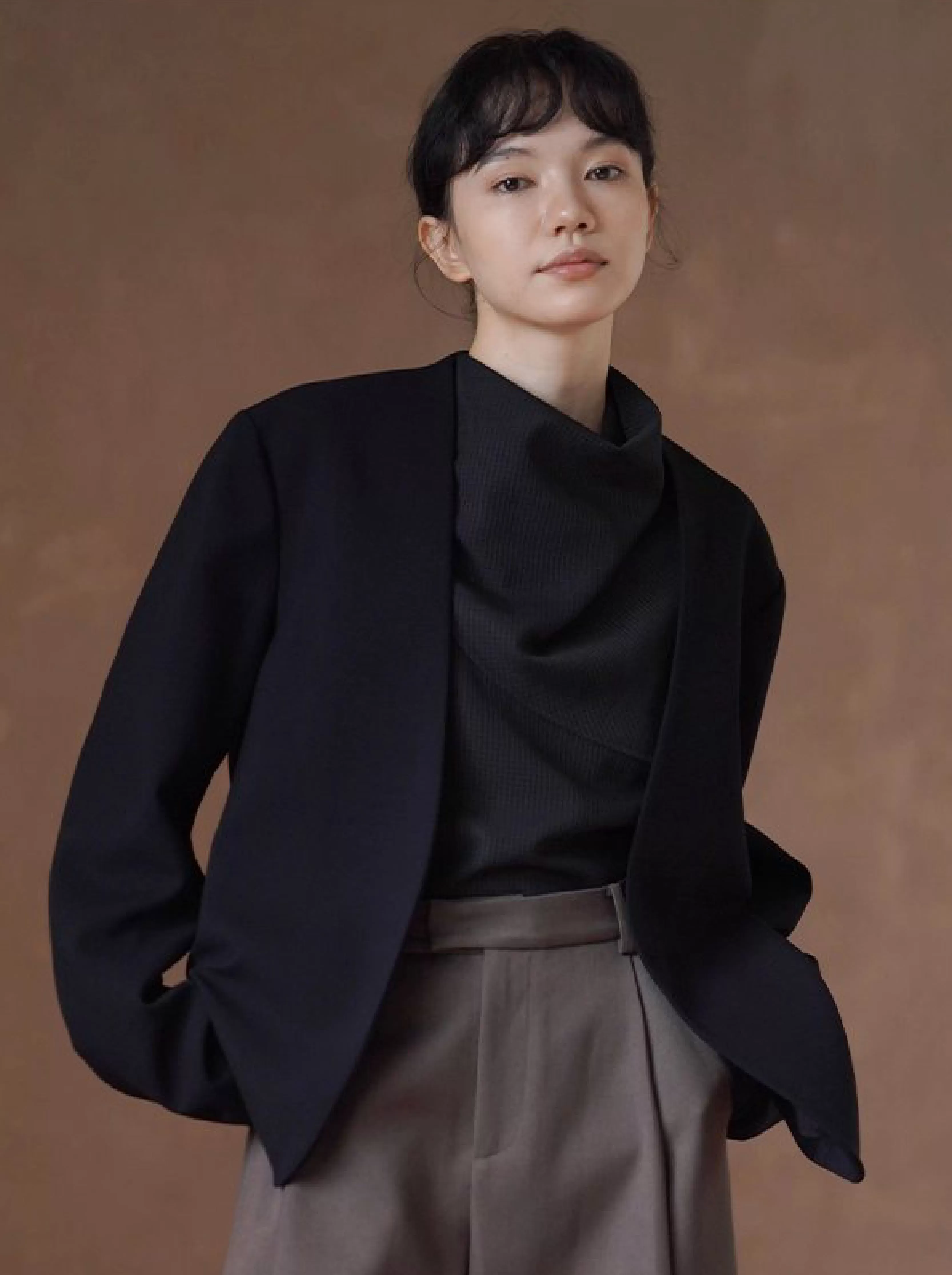 簡約時尚知識分子西裝寬鬆輪廓顯瘦V領高智感氣場外套女