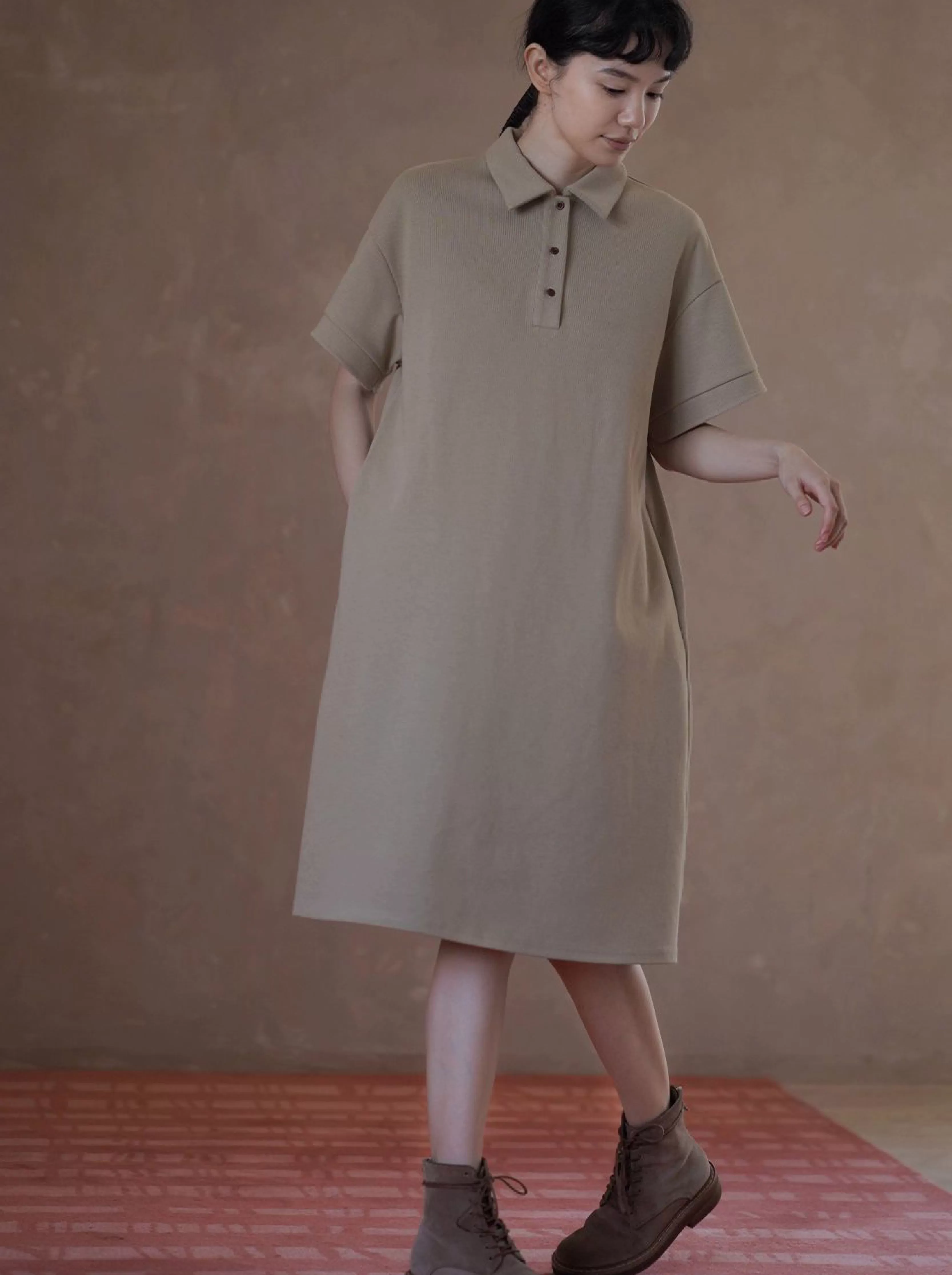 入秋的選擇寬鬆落肩顯瘦不挑人直筒polo領學院風洋裝