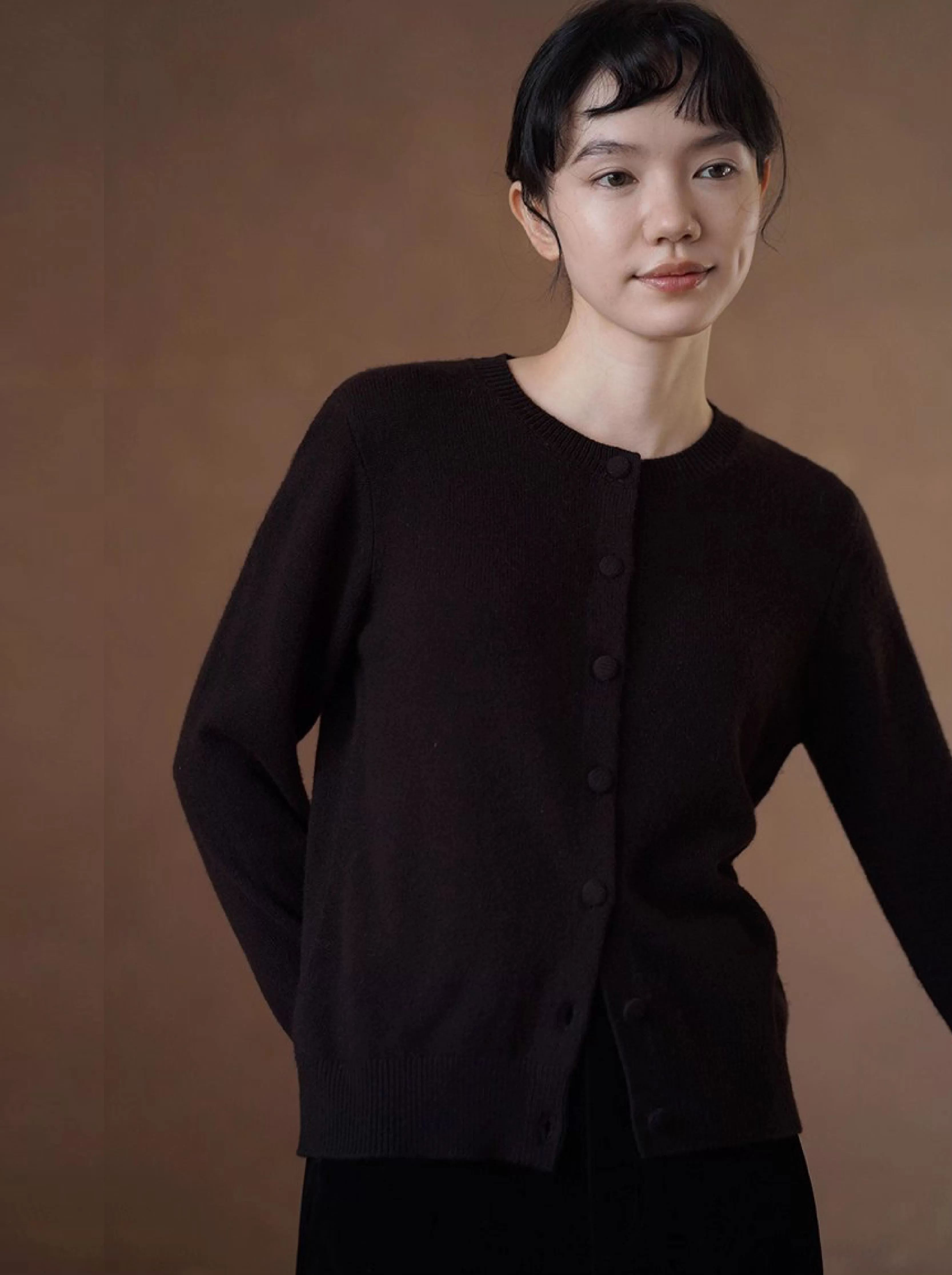 檀香肉桂咖山羊絨羊毛混紡柔軟保暖針織開襟衫通勤外套女