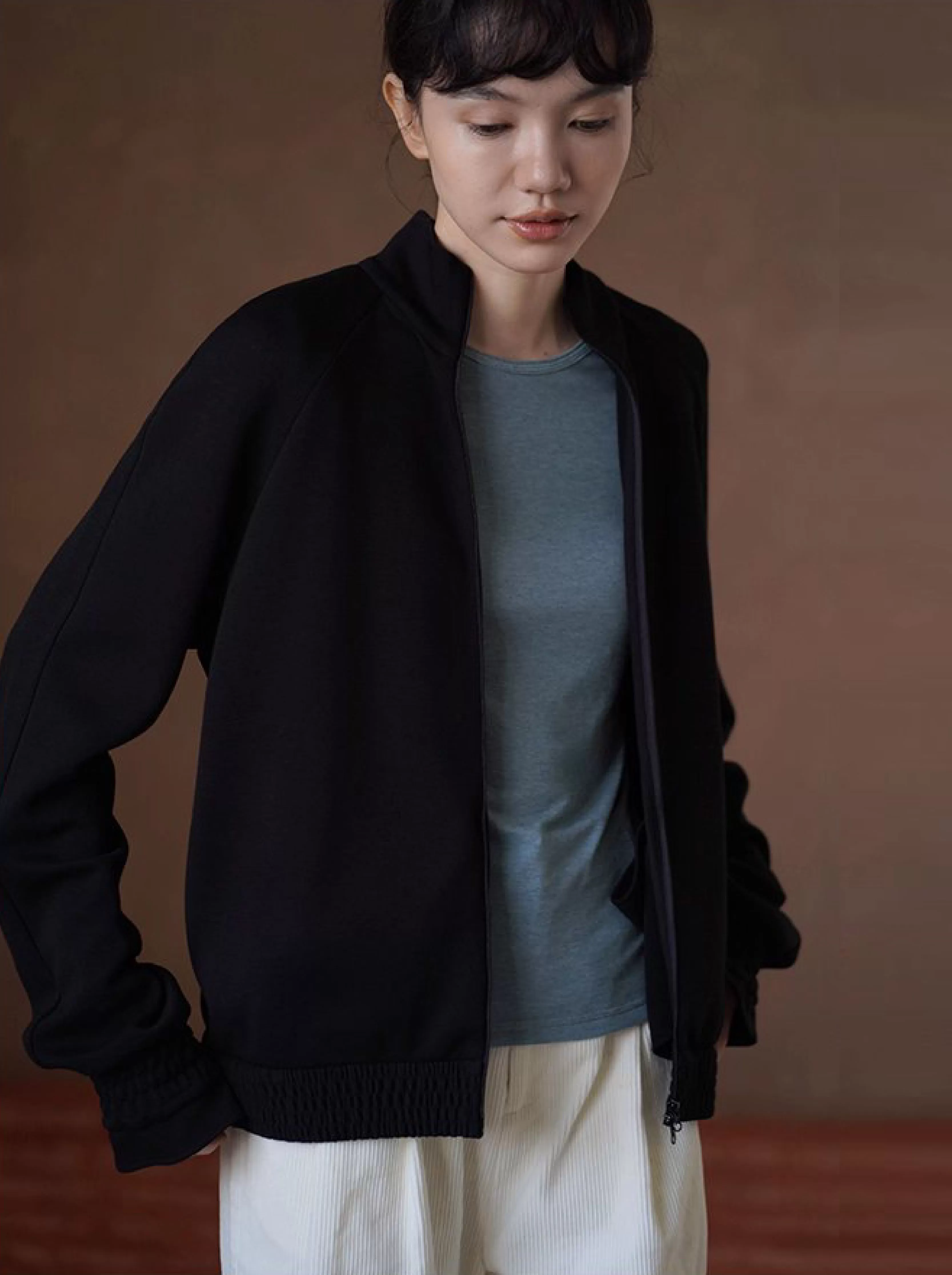 軟糯空氣層垂感寬鬆顯瘦休閒立領外套小眾打攬袖口衛衣