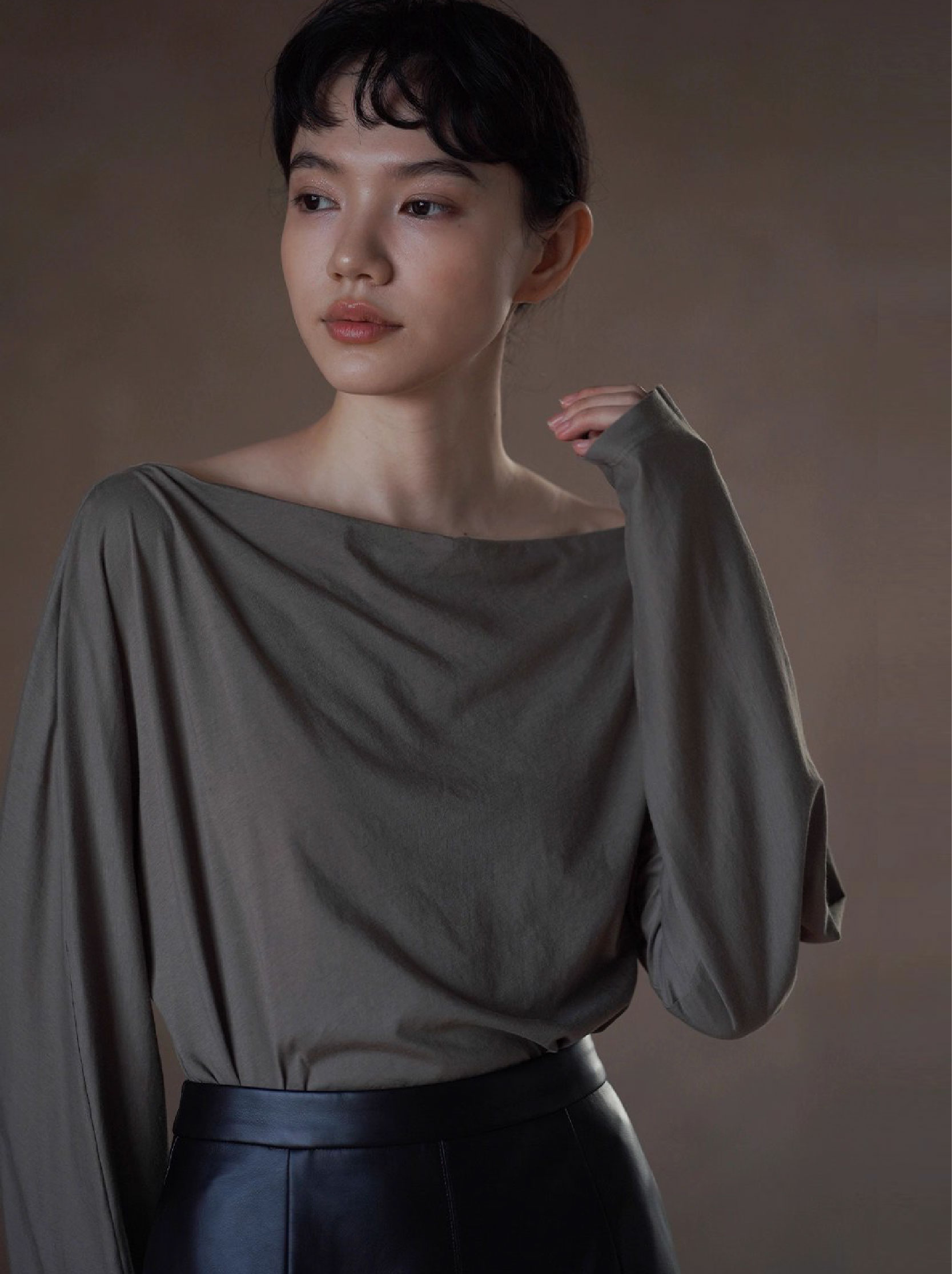 鬆弛法式100棉親膚透氣氣質蕩領寬鬆通勤顯瘦長袖上衣女