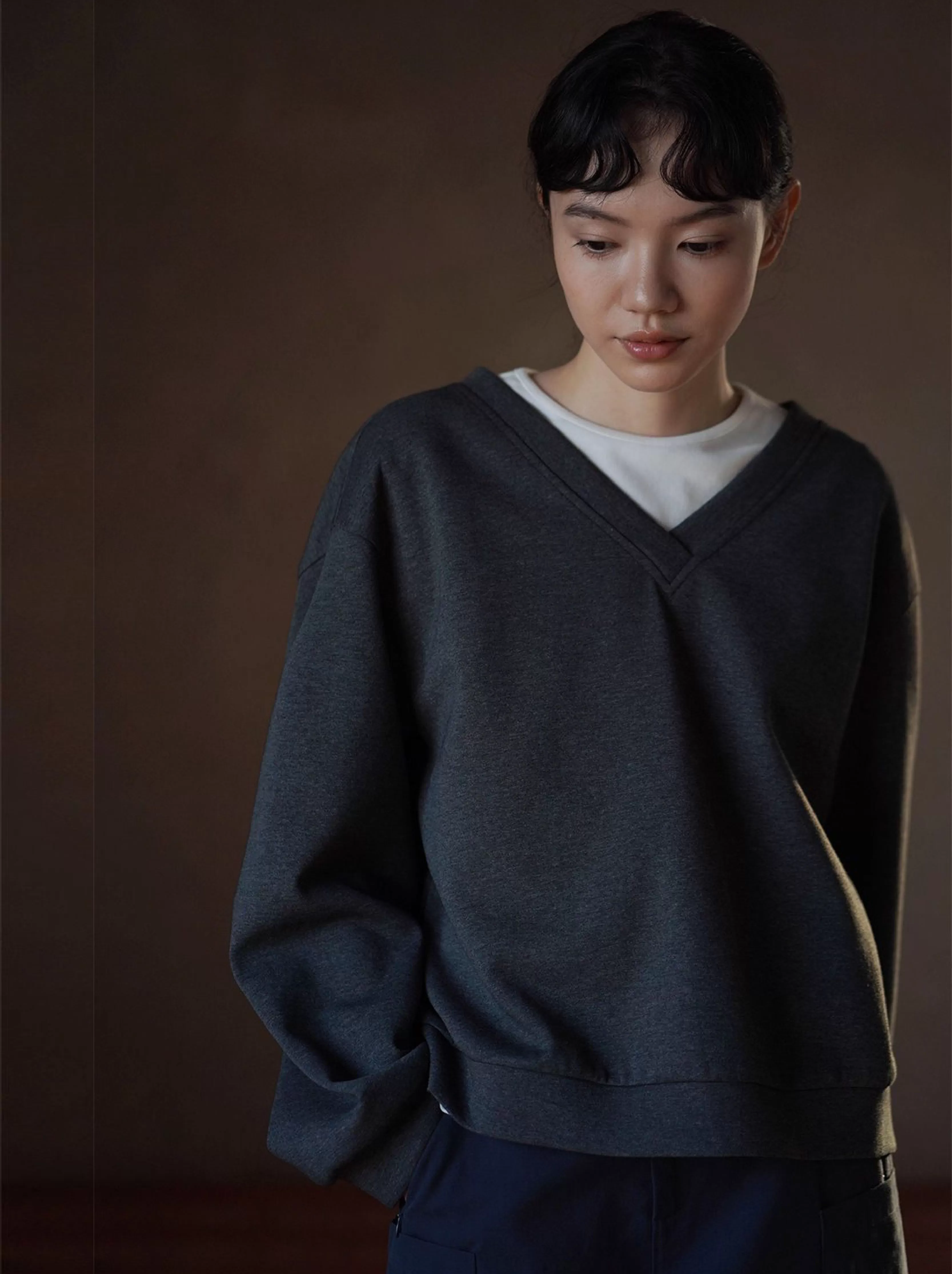 太空旅行衛衣V領寬鬆顯瘦休閒挺括H版落肩百搭短上衣女