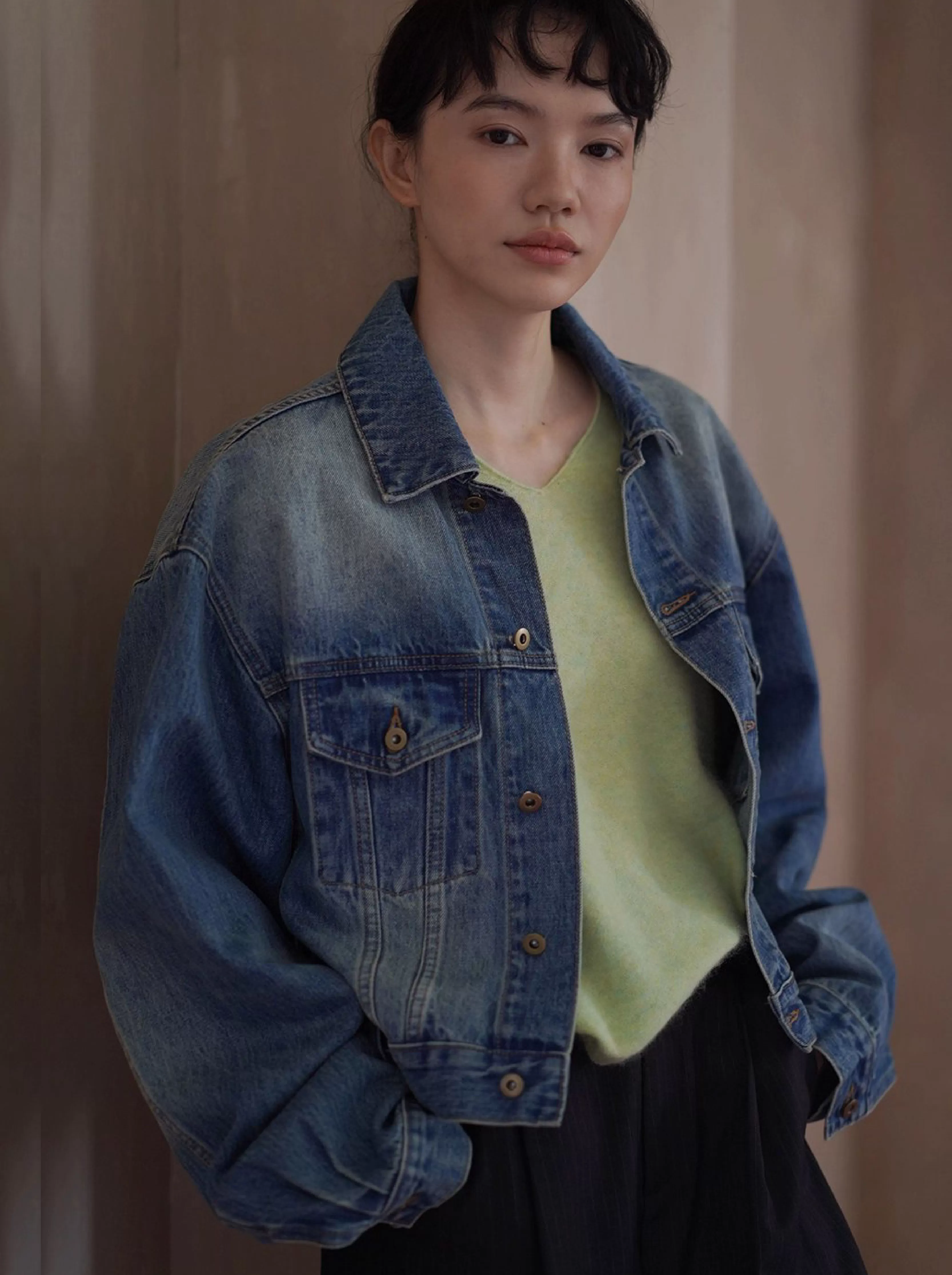 重回80年復古磨白柔軟水洗高克重長絨棉寬鬆牛仔外套女