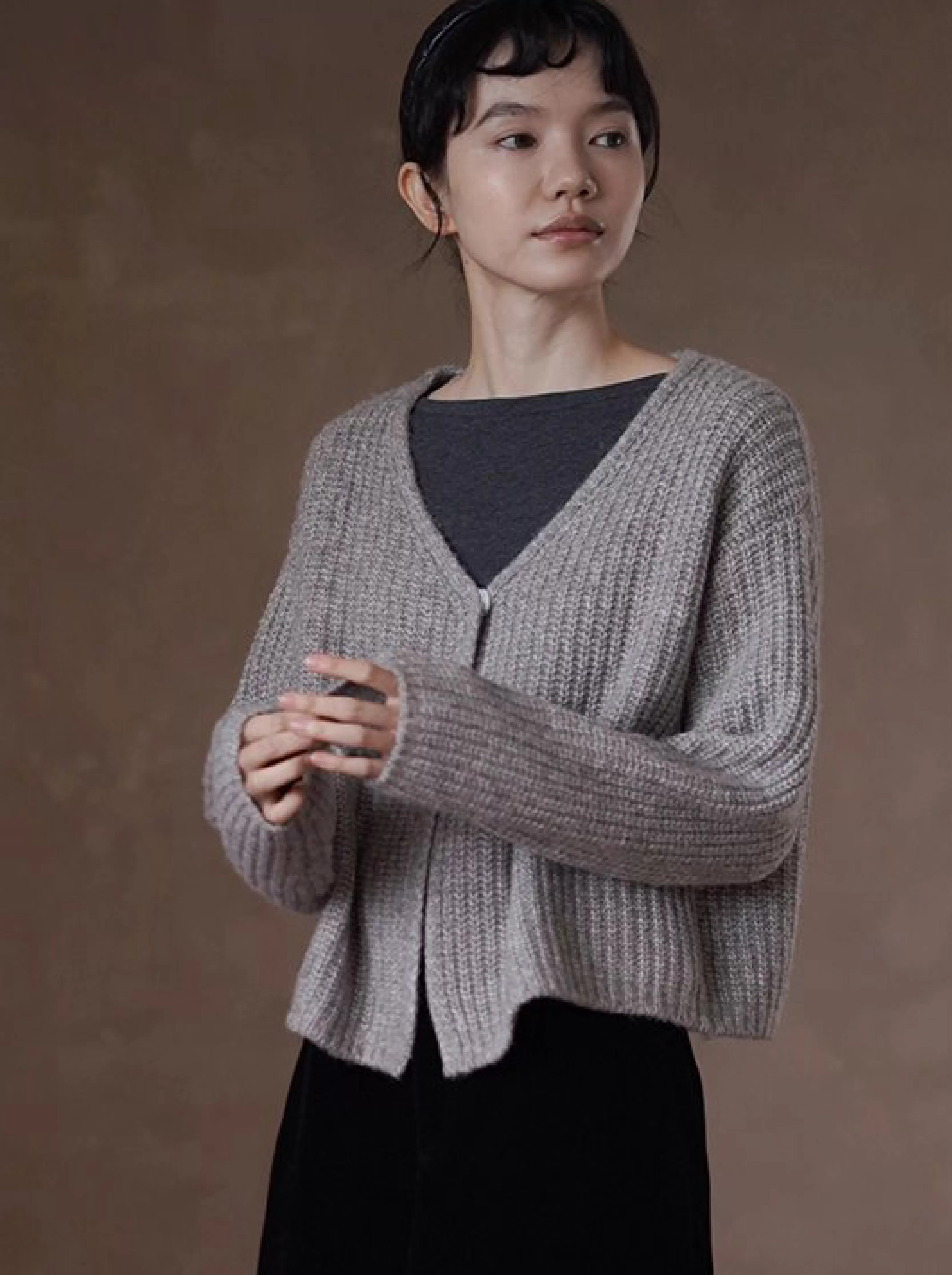 立體復古粗棒針織毛衣高比例羊毛混紡柔軟氛圍V領短外套