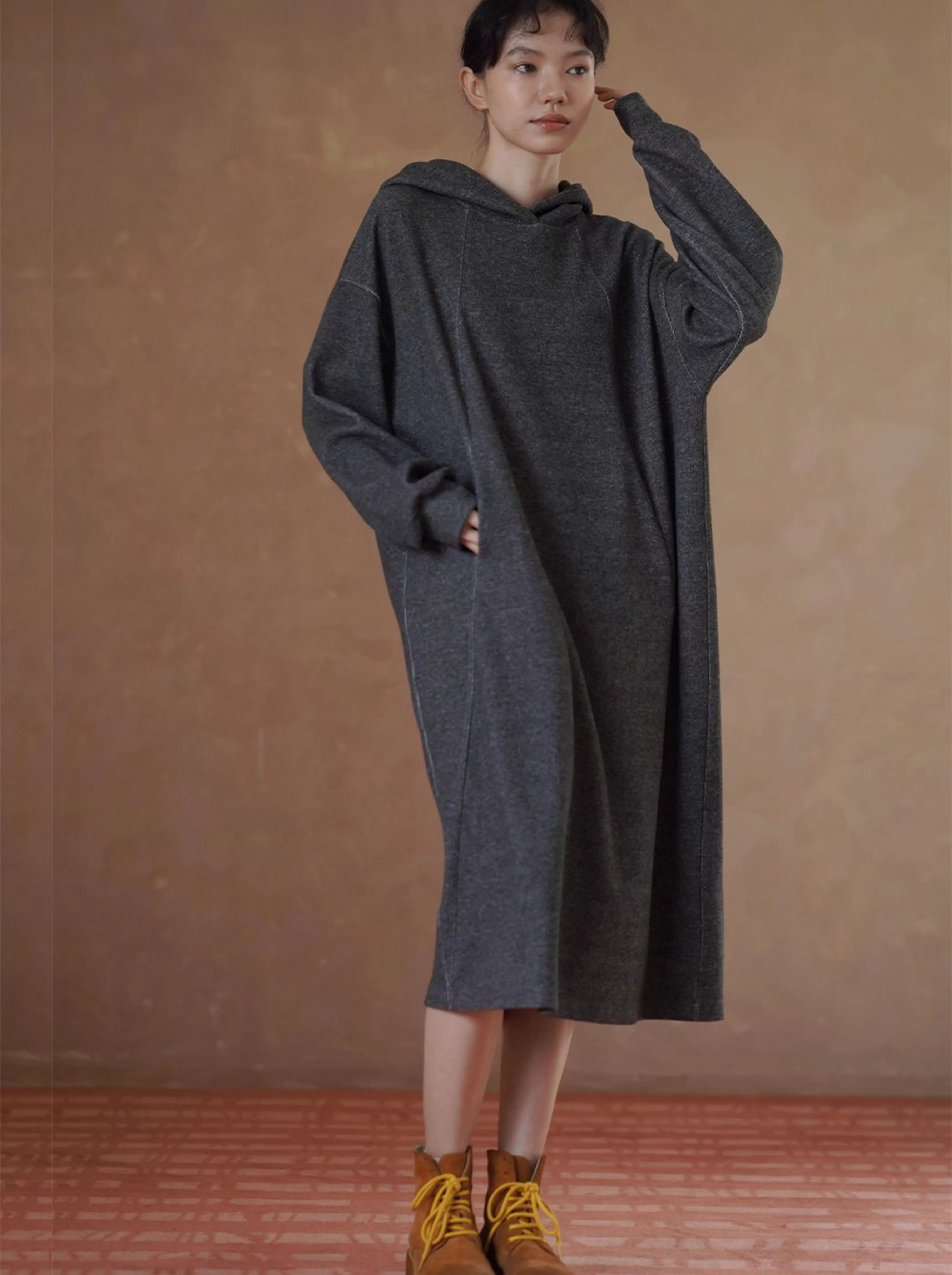 輕亞雜花肌理輕鬆穿搭寬鬆直筒顯瘦休閒連帽衛衣洋裝