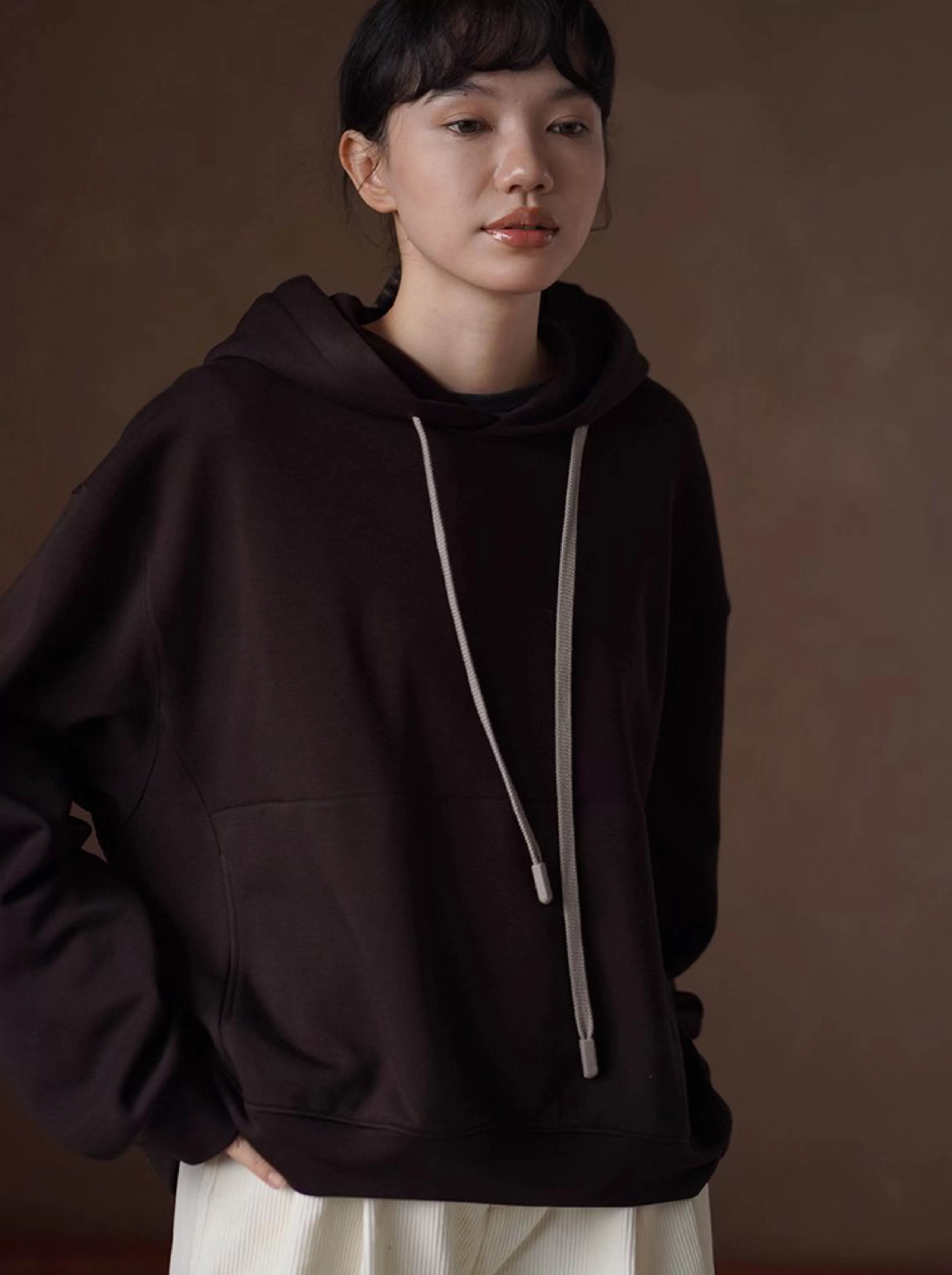 軟糯可可撞色帽繩寬鬆落肩顯瘦休閒疊穿廓形連帽衛衣女