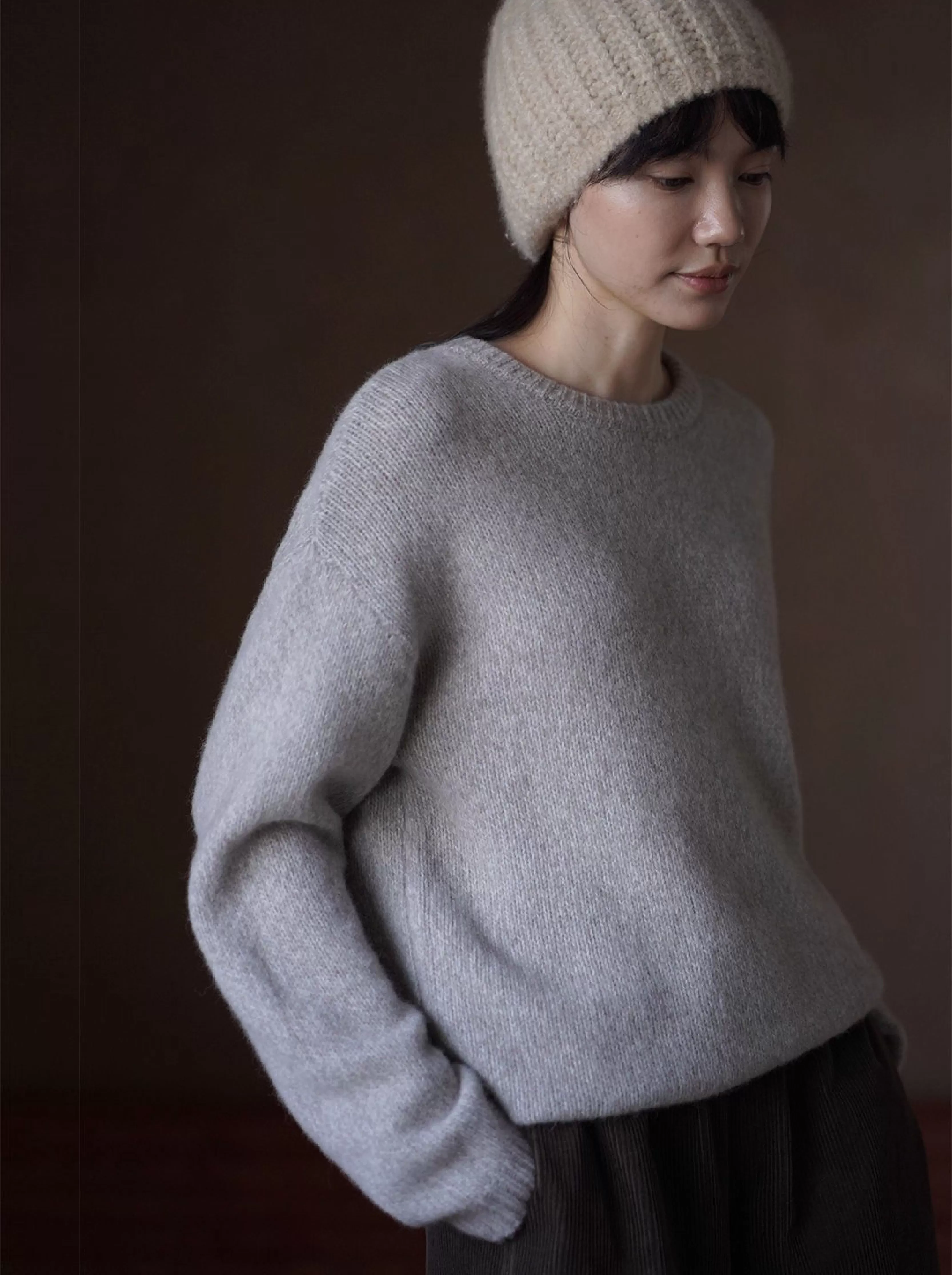 細膩如絲進口羊駝毛羊毛混紡柔軟蓬鬆圓領寬鬆顯瘦毛衣