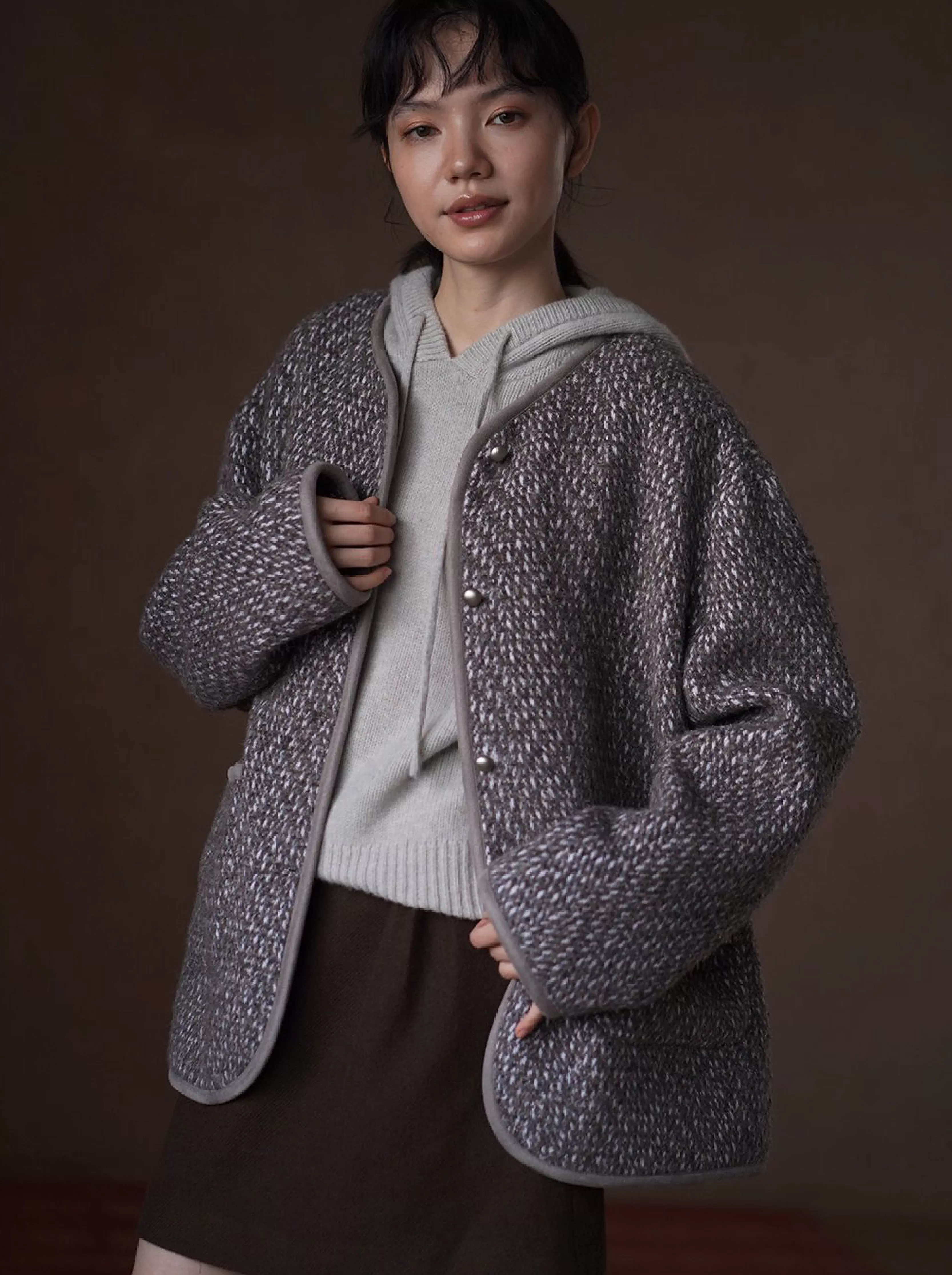 桑蠶絲綿羊毛混紡編織香香肌理寬鬆輪廓一手長夾棉大衣