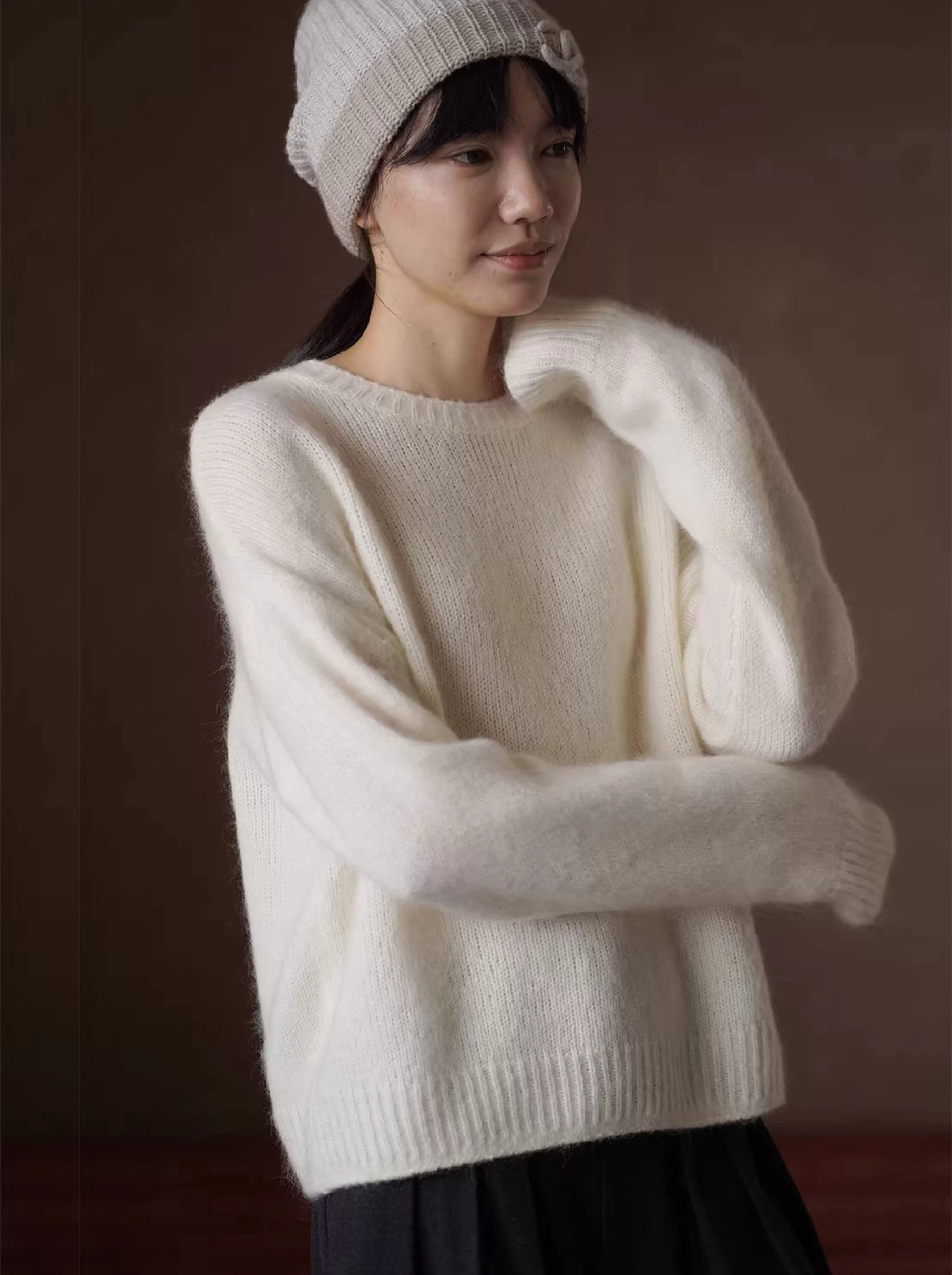 雪落的聲音羊駝絨羊毛馬海毛混紡柔軟蓬鬆寬鬆圓領毛衣