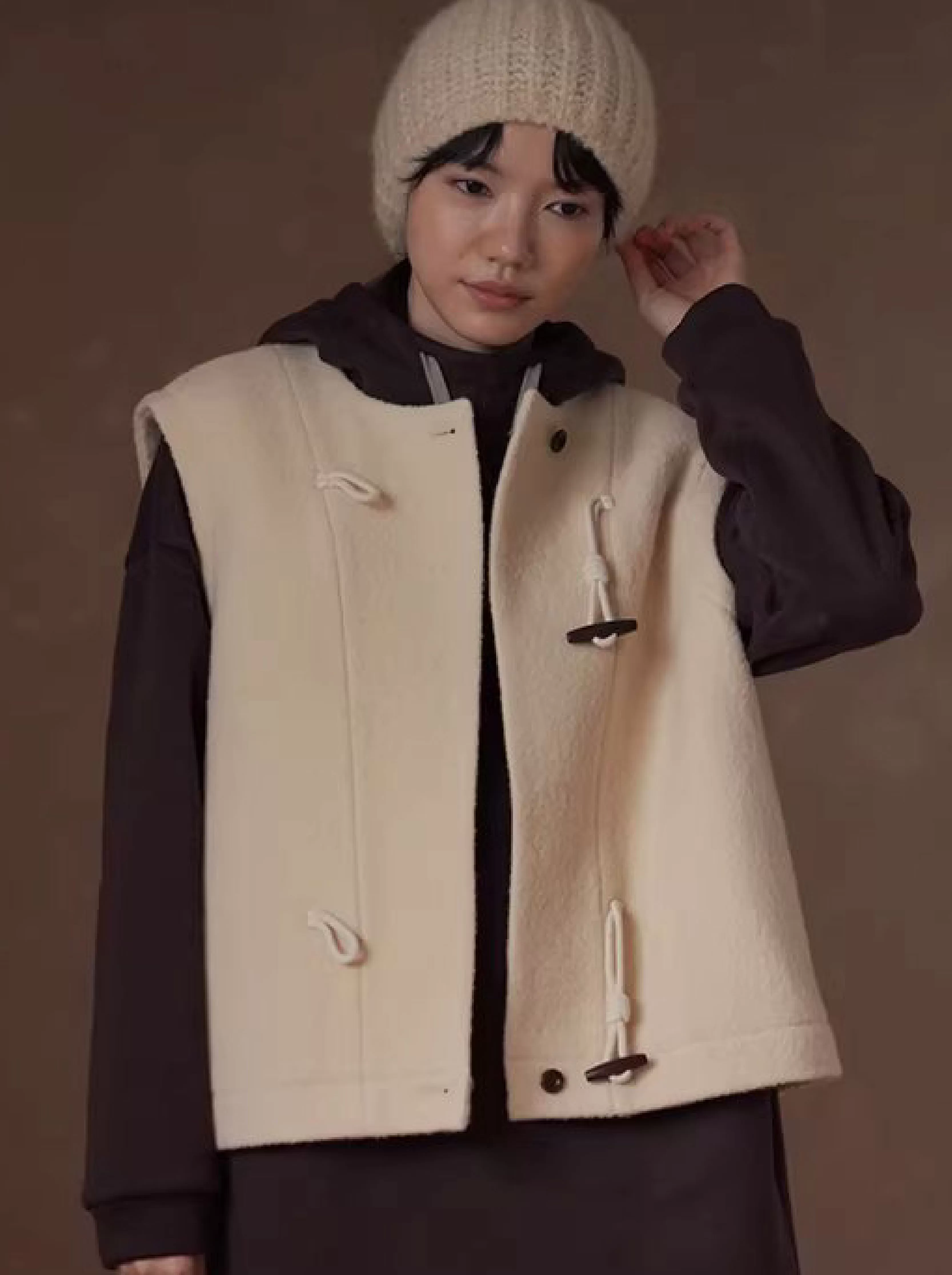 100綿羊毛顆粒肌理感牛角扣馬甲休閒寬鬆疊穿絎棉呢外套