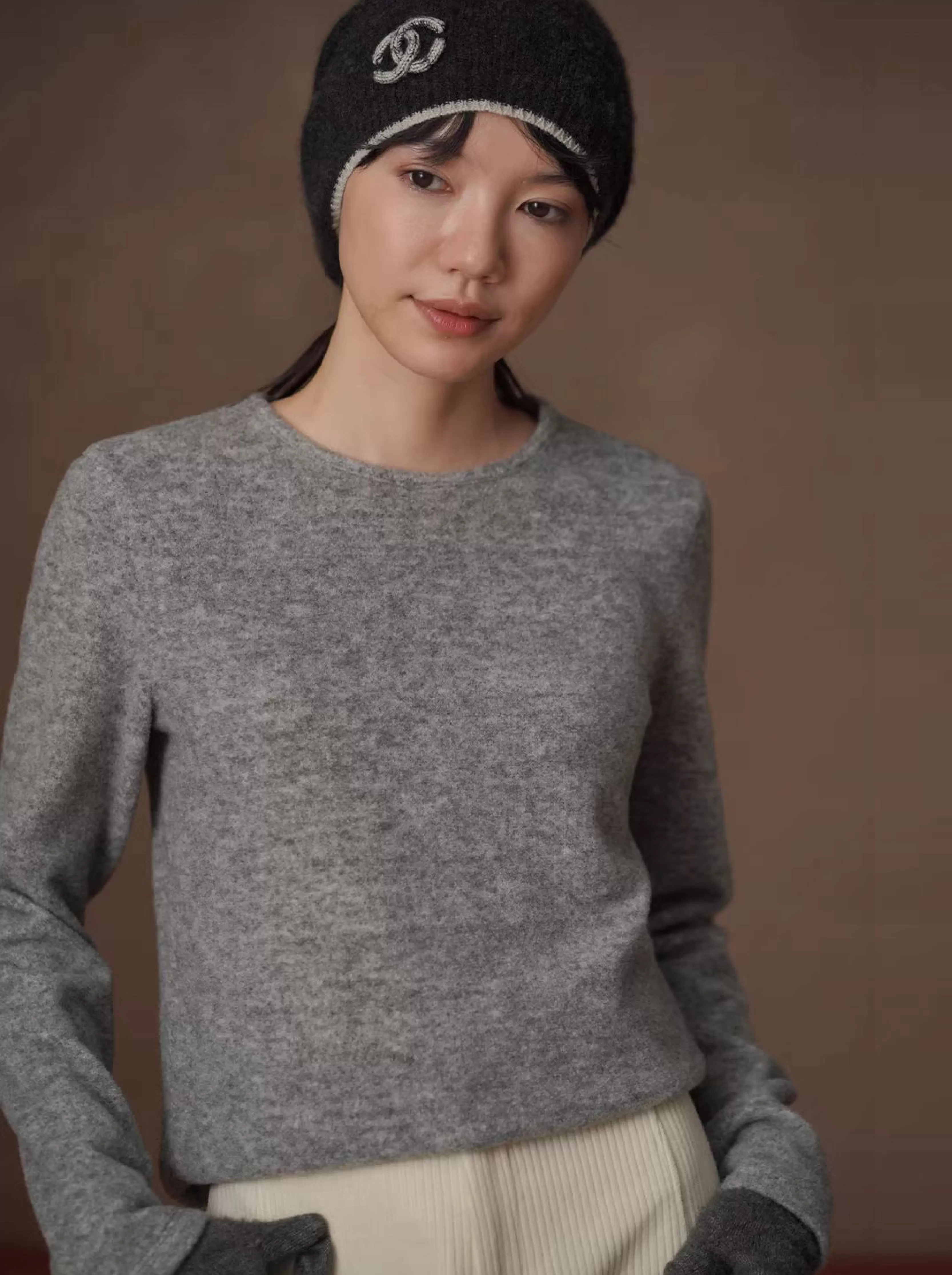 磨毛親膚細膩綿羊毛混紡針織布圓領內搭正肩百搭上衣