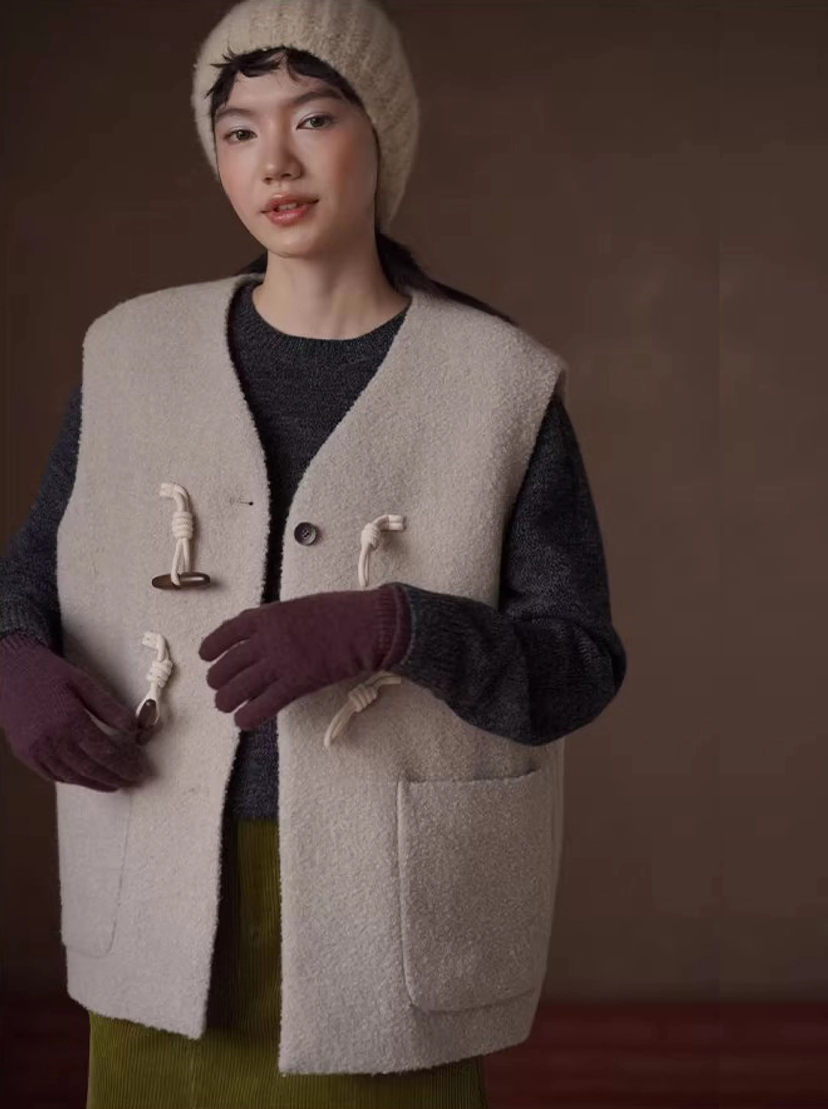 聖誕詩集高含量羊毛圈紗加厚絎棉牛角扣寬鬆V領馬甲女