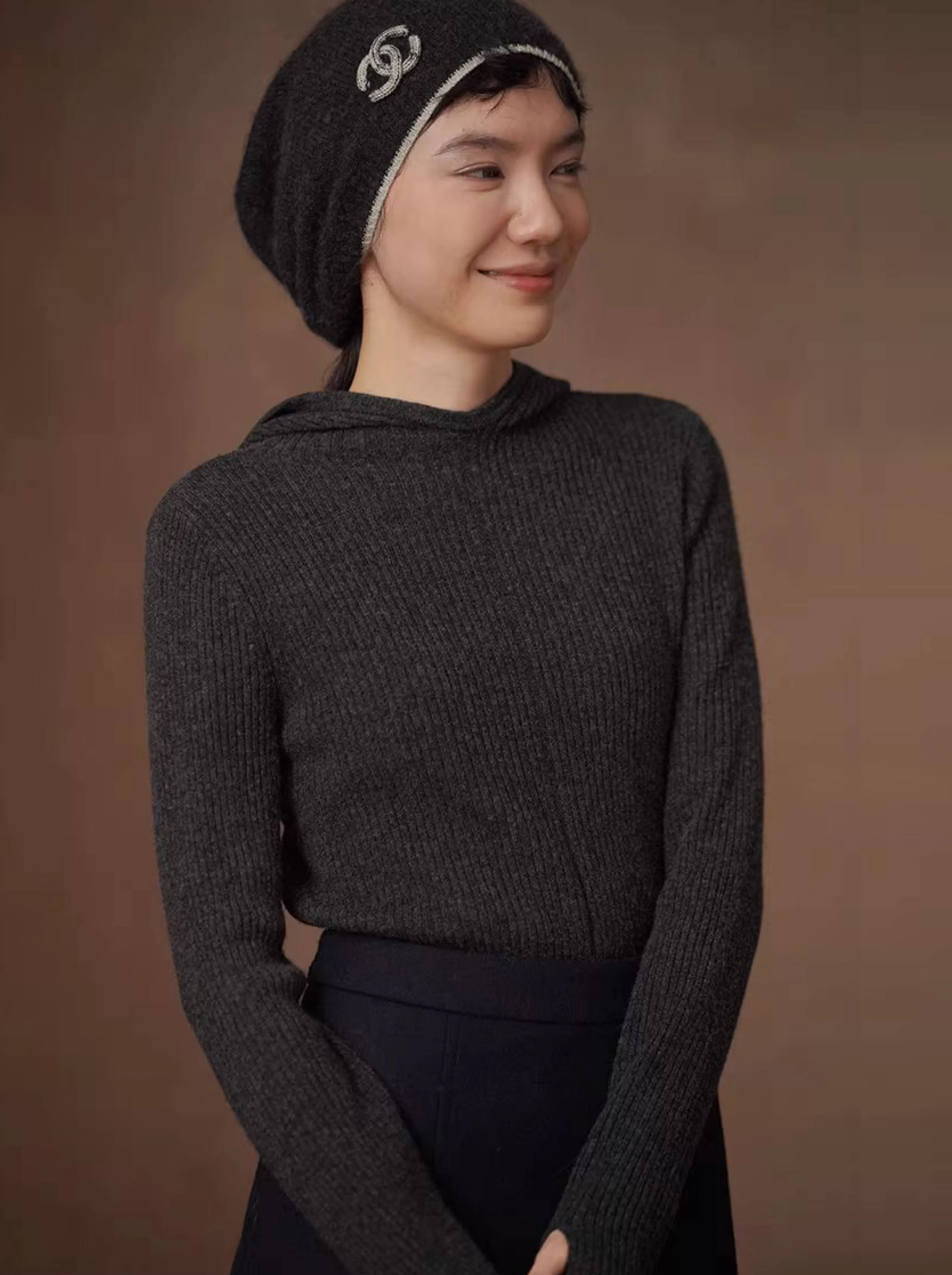 玲瓏顯瘦合身保暖100羊毛親膚蓬鬆連帽疊穿針織通勤上衣