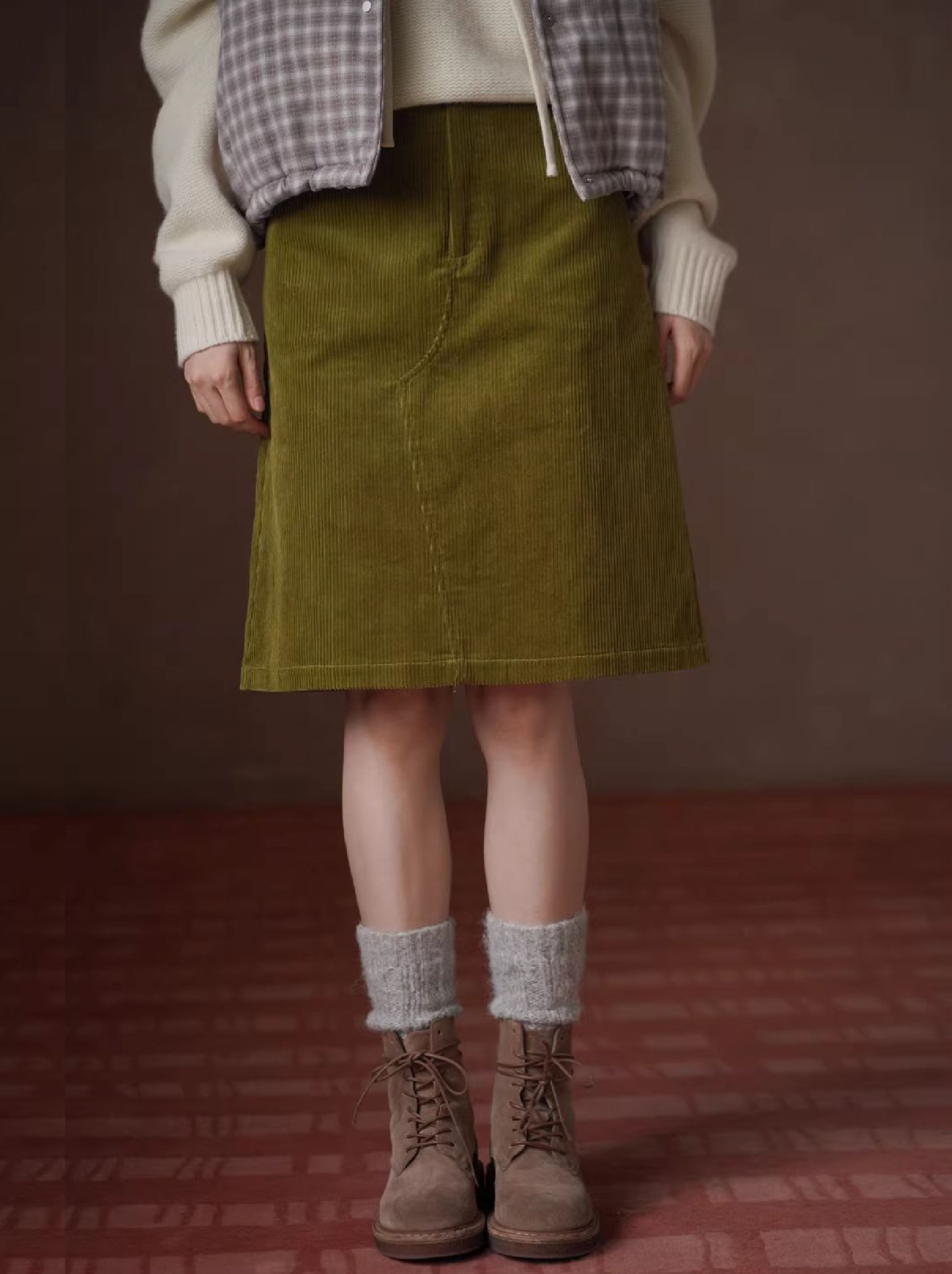 苔蘚畫廊細膩坑條100棉燈芯絨半身裙高腰顯瘦微A裙女