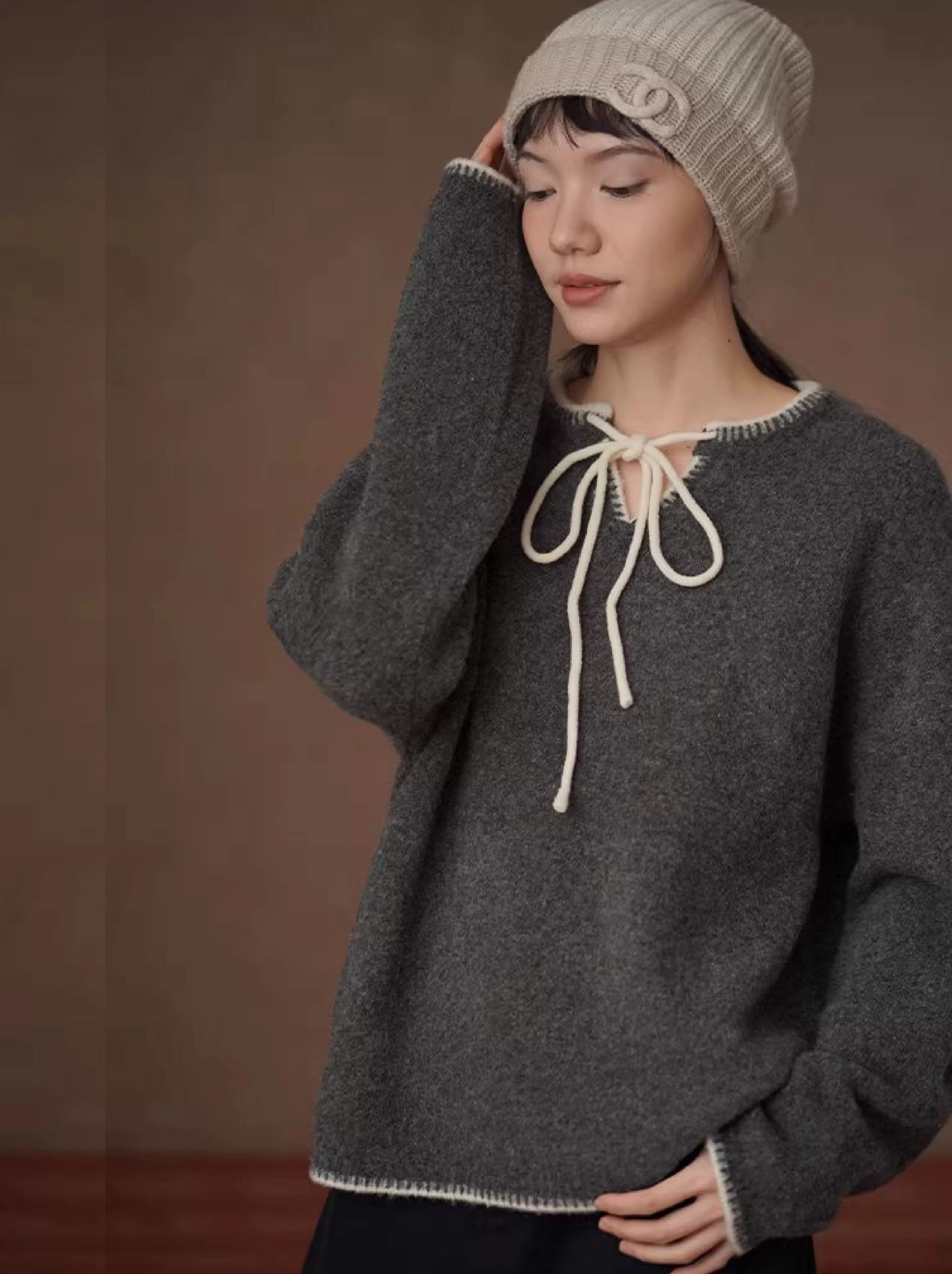 雲朵絨感初剪羊毛圈紗工藝撞色V領帶門襟寬鬆毛衣女