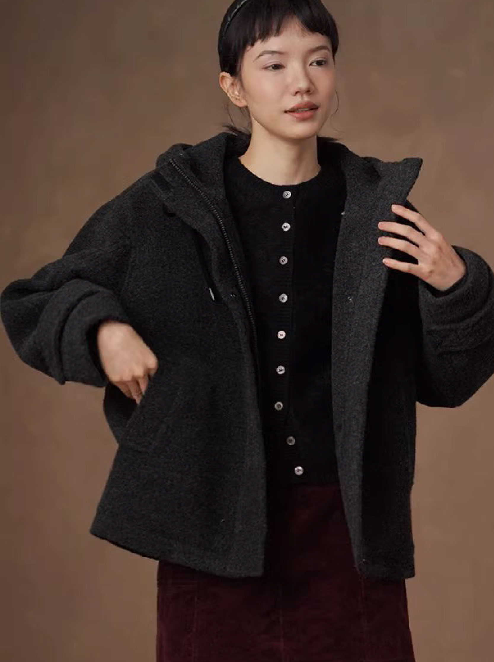 北歐風加厚保暖綿羊毛混紡呢料立體挺括連帽休閒外套女