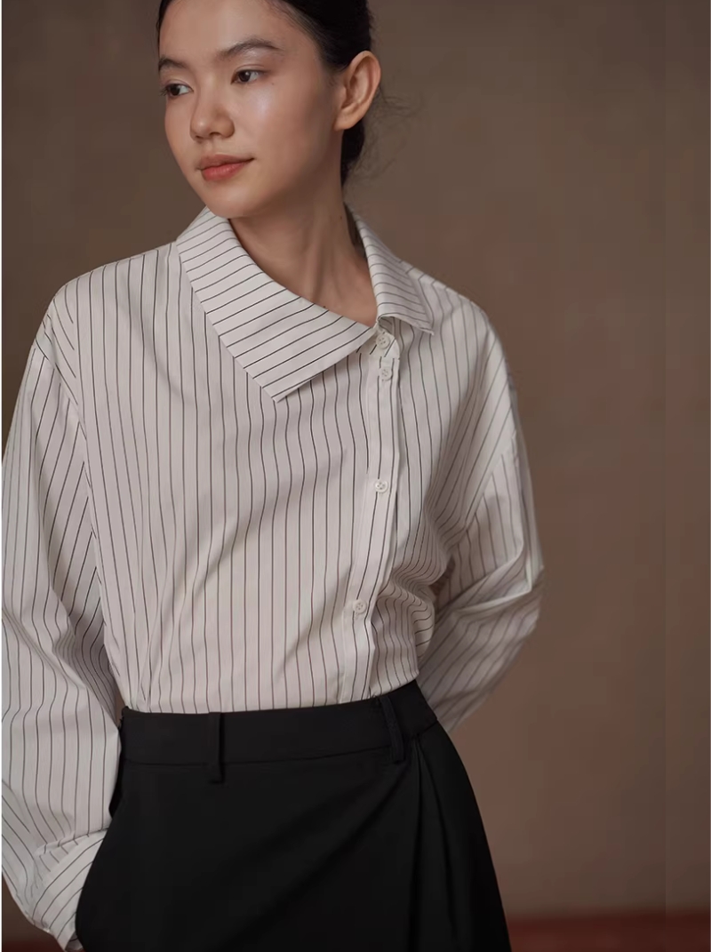 高支品質色織細條紋法式文藝不對稱翻領寬鬆顯瘦襯衫