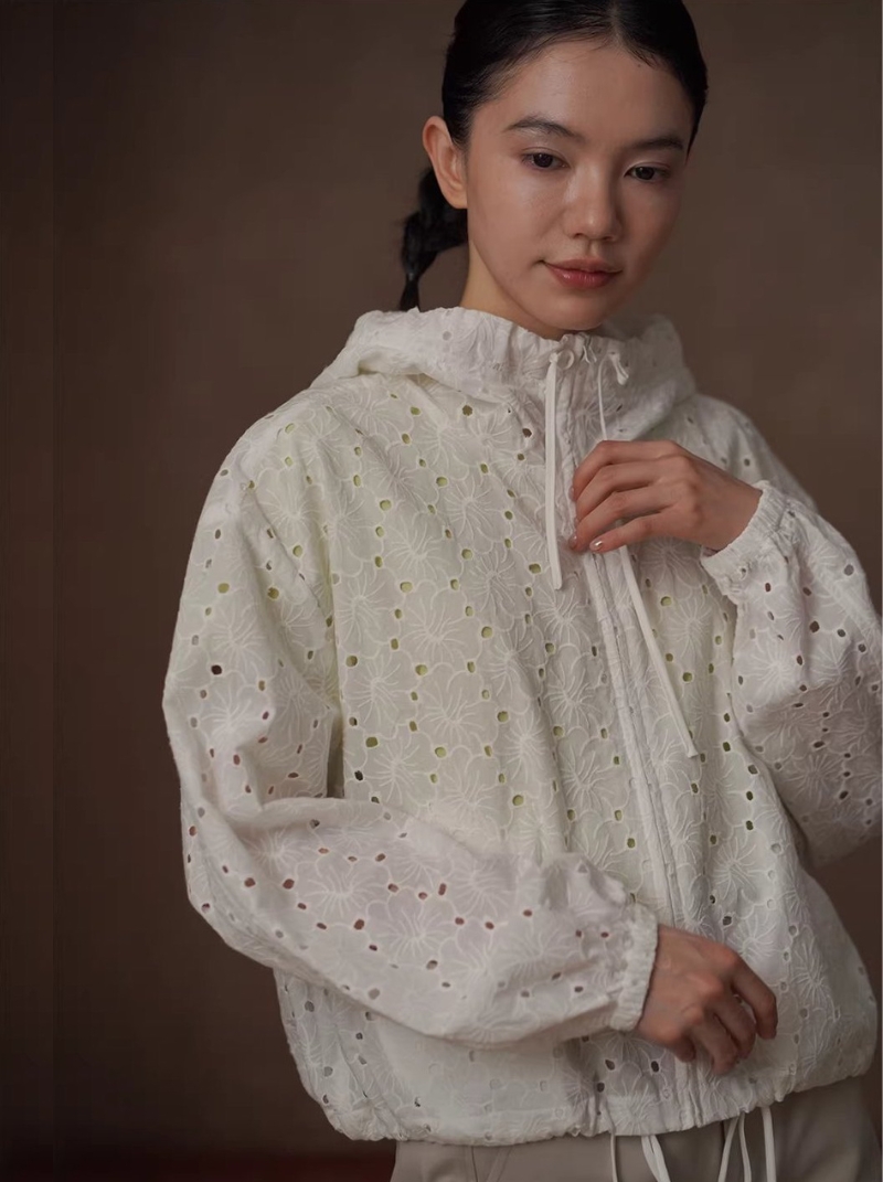 訂製立體鏤空繡100棉透氣寬鬆顯瘦長袖連帽休閒外套女