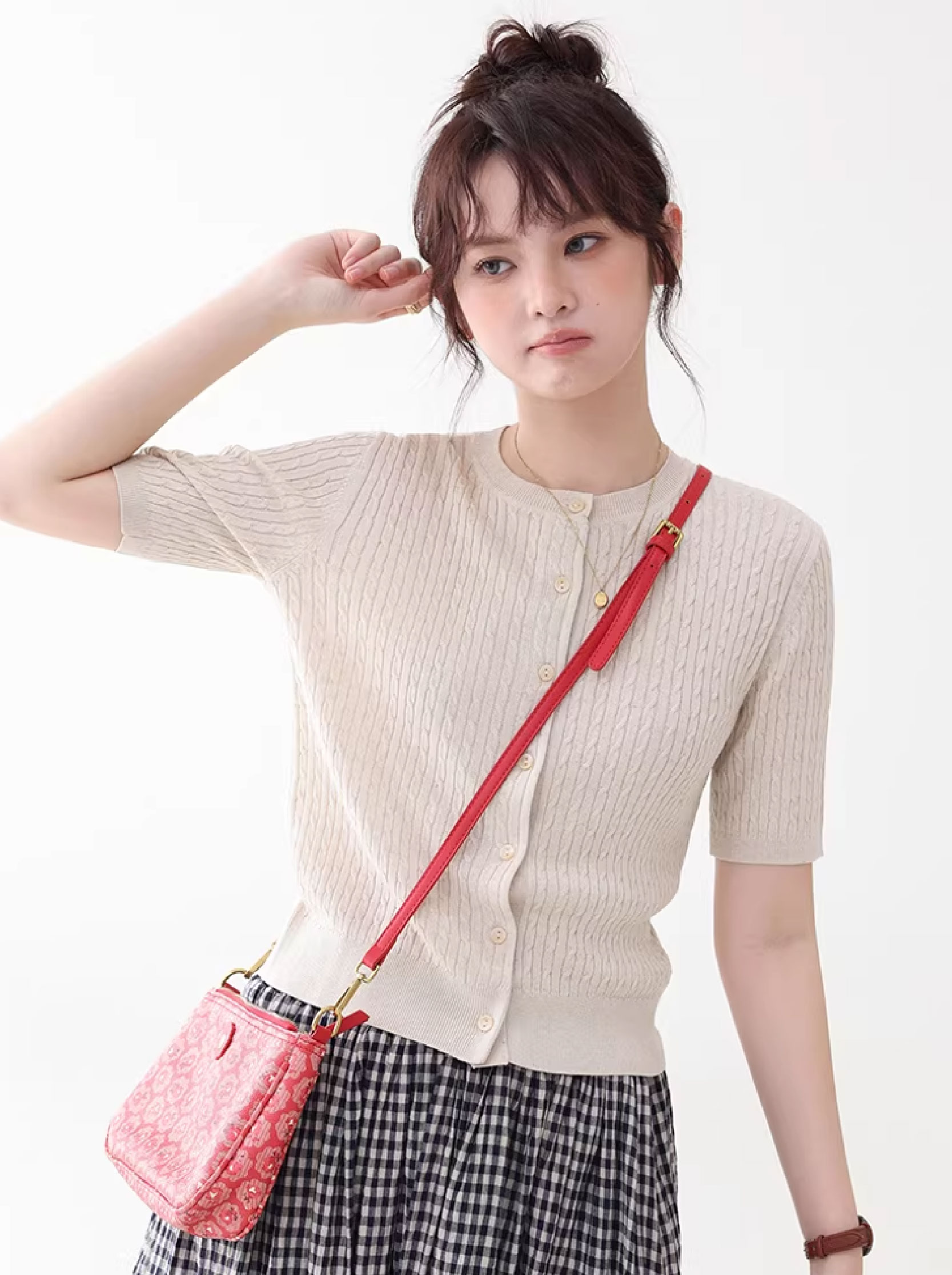 韓系純色扭花單排扣針織開襟衫女夏季新款溫柔短袖上衣