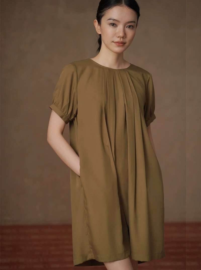 夏日桔梗撞色繫帶露背連身裙寬鬆A字顯瘦壓褶洋裝女