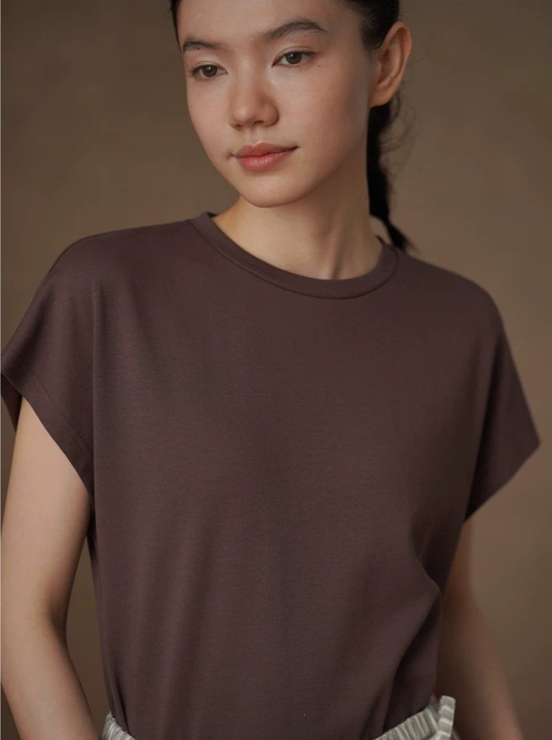 簡約立體顯瘦連肩袖小圓領棉感鬆弛通勤T恤微寬鬆上衣女