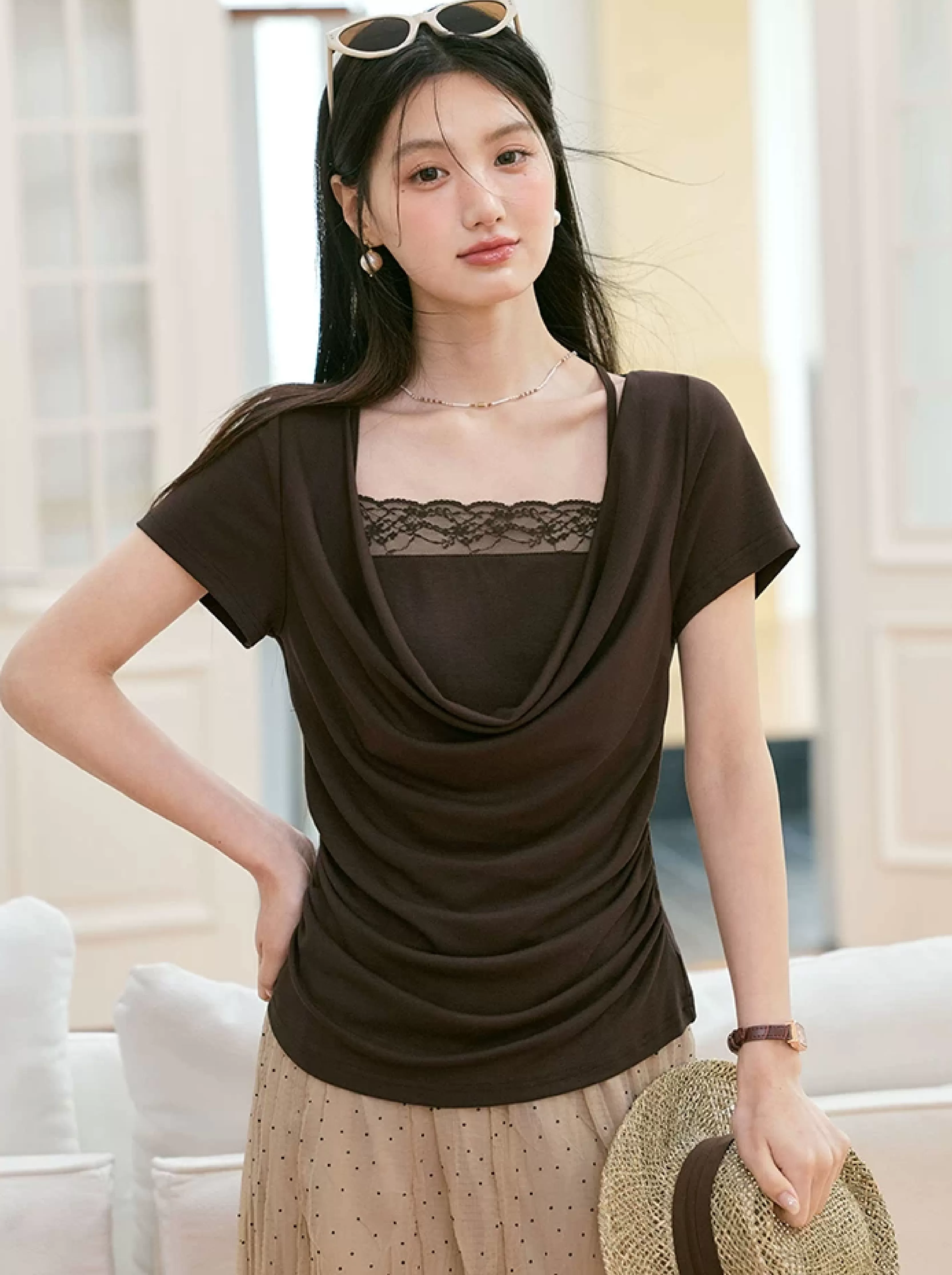 胖mm大尺碼絕美咖色短袖T恤女夏2026新款氣質假兩件蕩領上衣