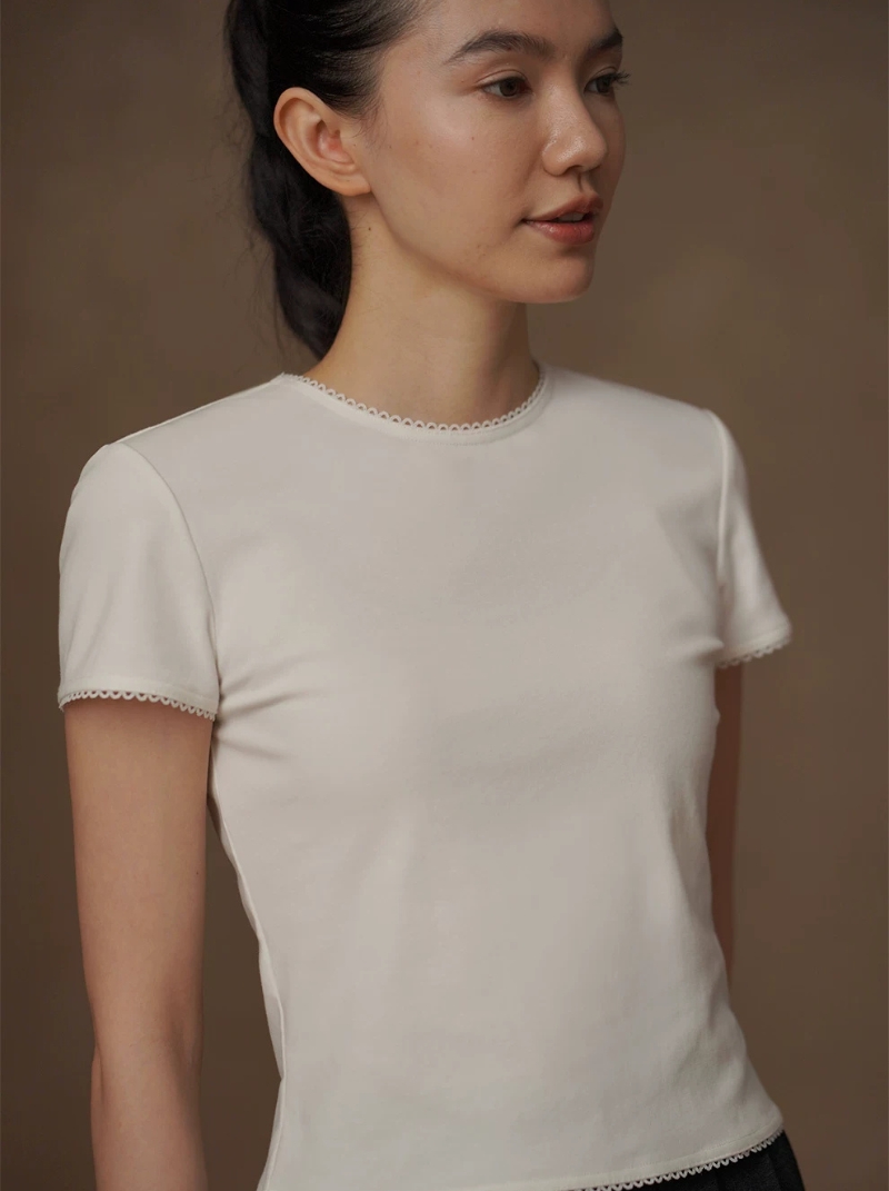 法式溫柔女孩拼接花邊精緻合身正肩顯瘦短袖圓領親膚T恤