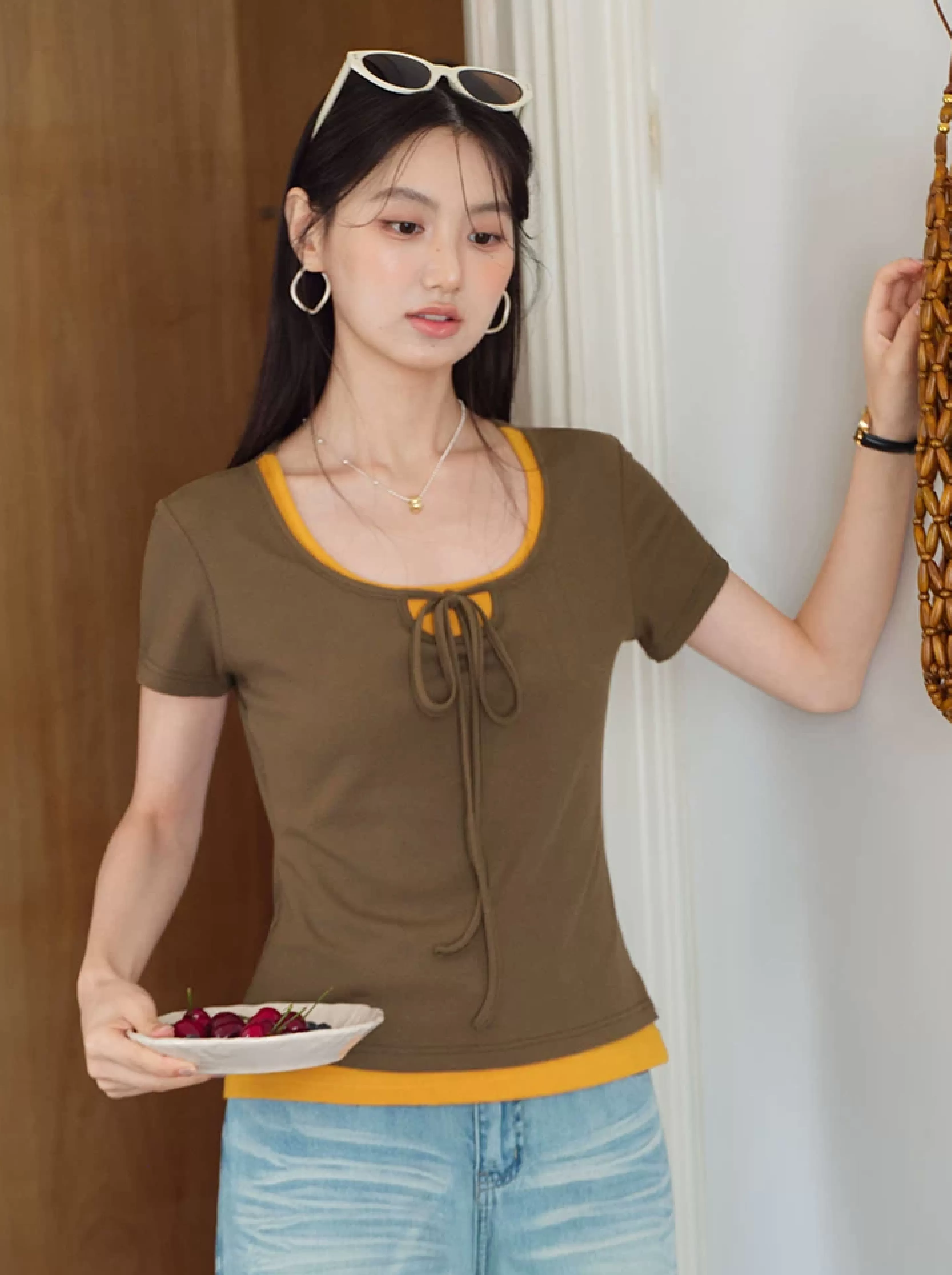 大尺碼正肩短袖T恤女2026新款夏季穿搭洋氣假兩件繫帶u領上衣
