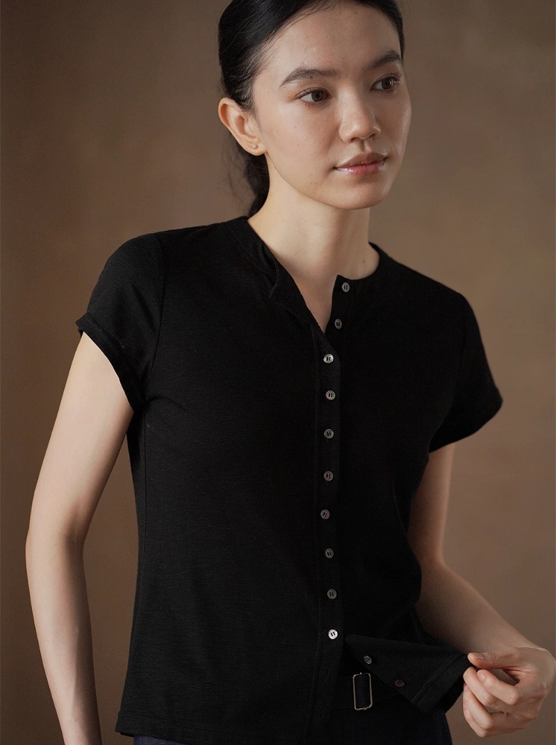 通勤標配顯瘦合身版型萊賽爾亞麻混紡開門襟短袖上衣女