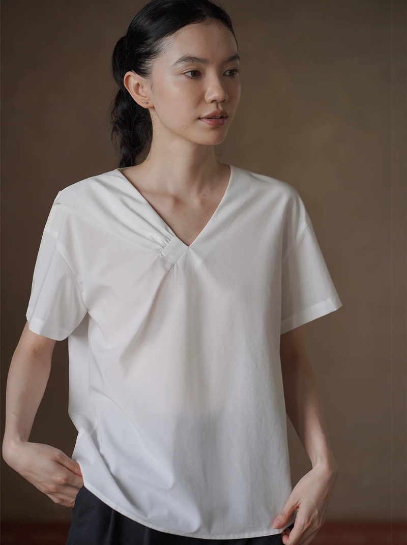 法式萊賽爾棉混紡簡約立體扭褶V領寬鬆顯瘦短袖通勤襯衫